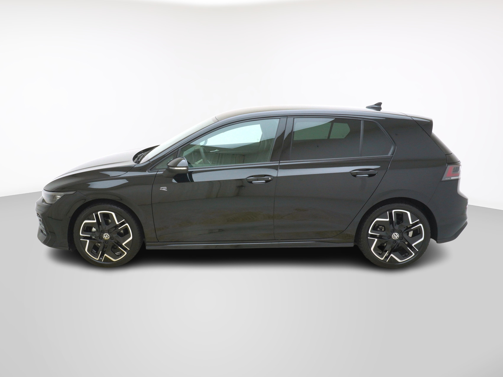 VW Golf VIII 1.5 eTSI R-Line DSG