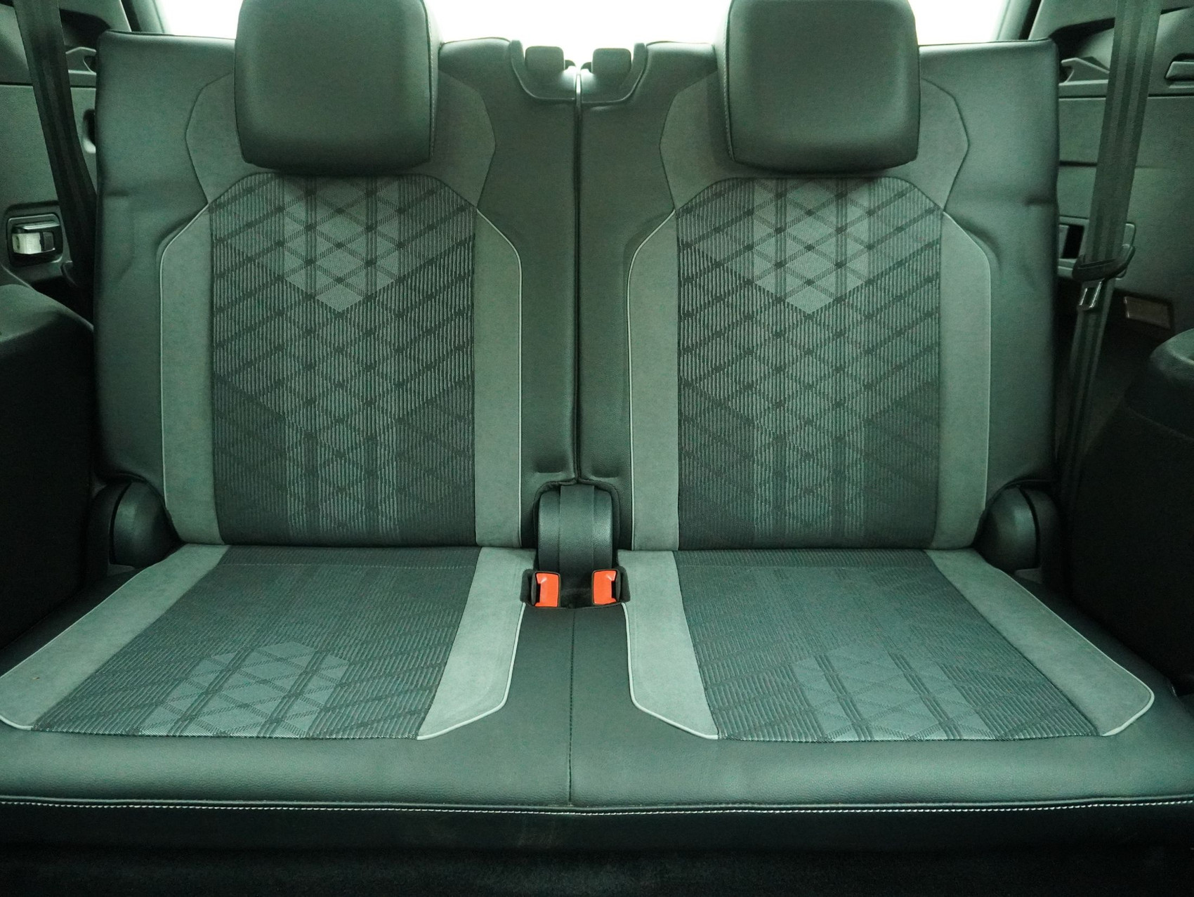 VW Tiguan Allspace 2.0 TSI DSG R-Line Black Style 4Motion