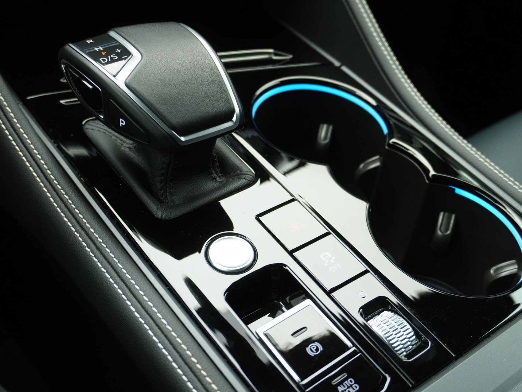 VW Touareg 3.0 V6 TSI R-Line Black Style 4Motion