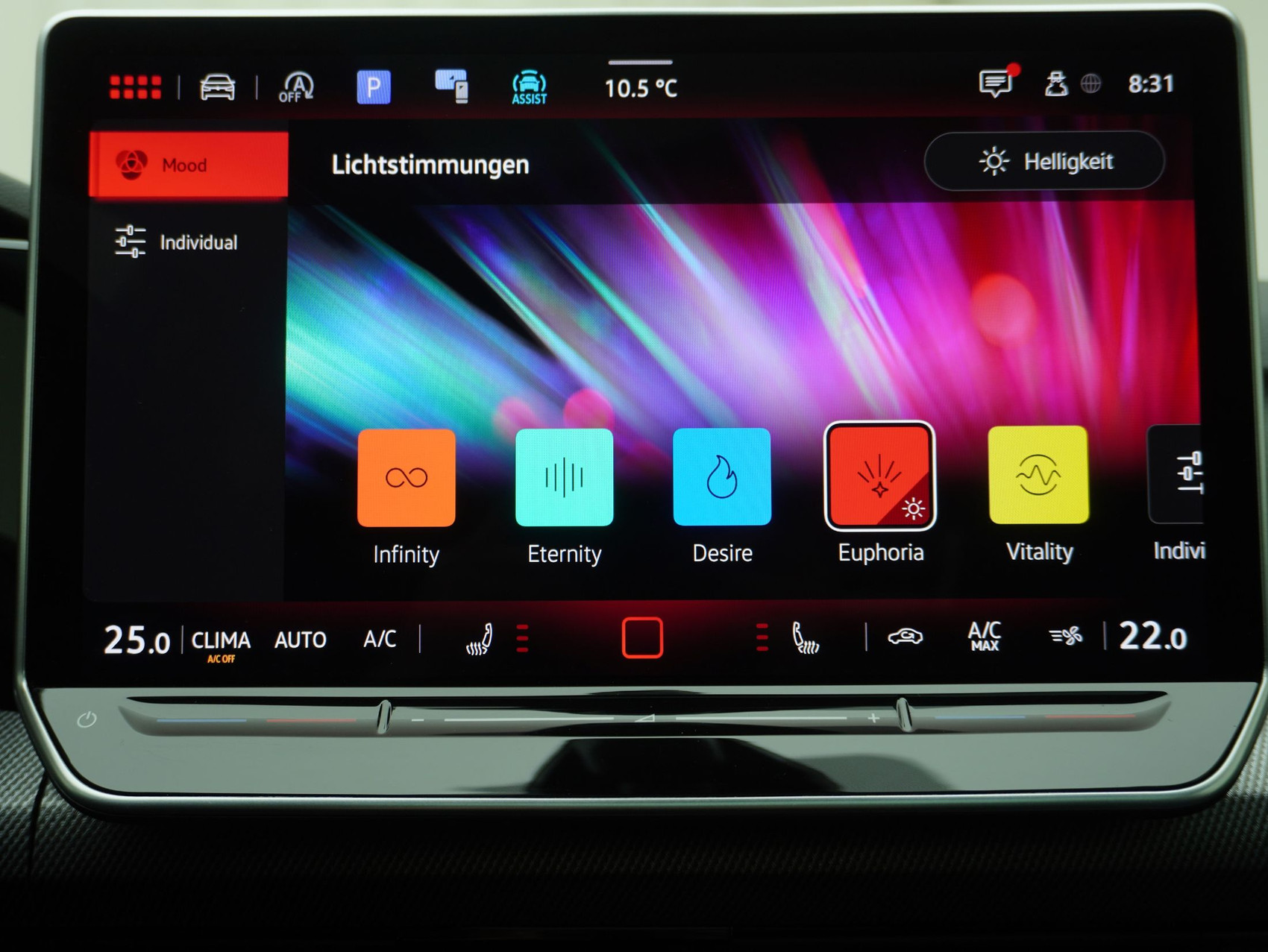 VW Golf 8.5 Variant 2.0 TSI DSG R-Performance 4Motion (2025)