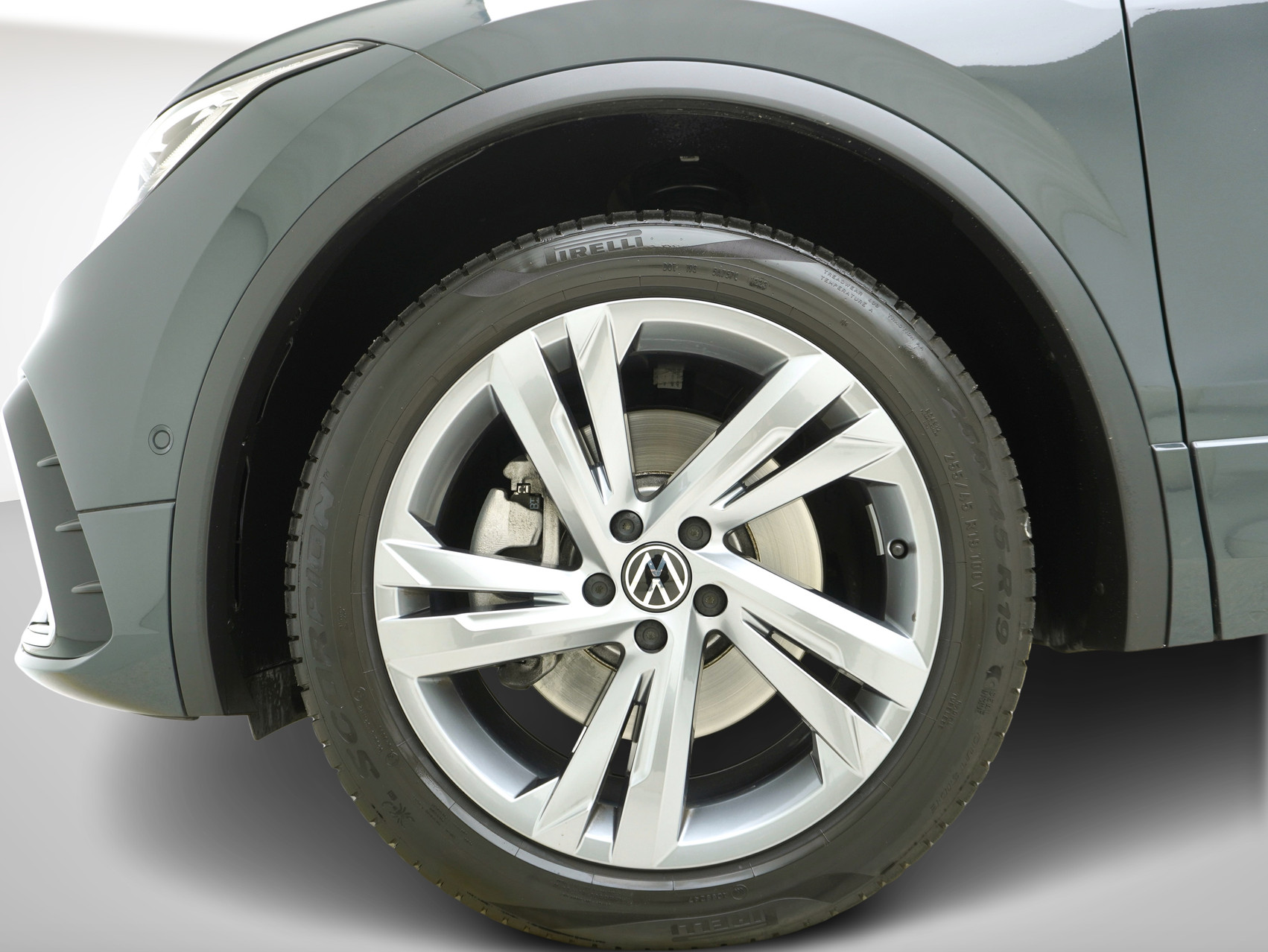 VW Tiguan 2.0 TDI DSG R-Line 4Motion