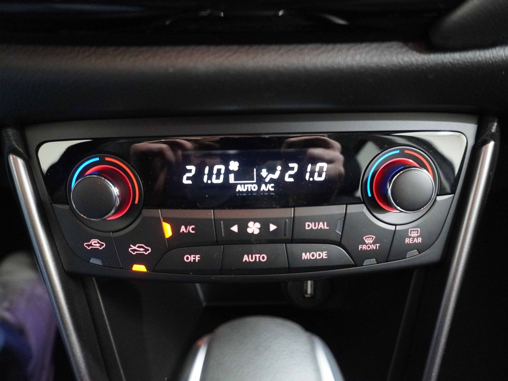 SUZUKI S-Cross 1.5 Compact Top Hybrid 4×4