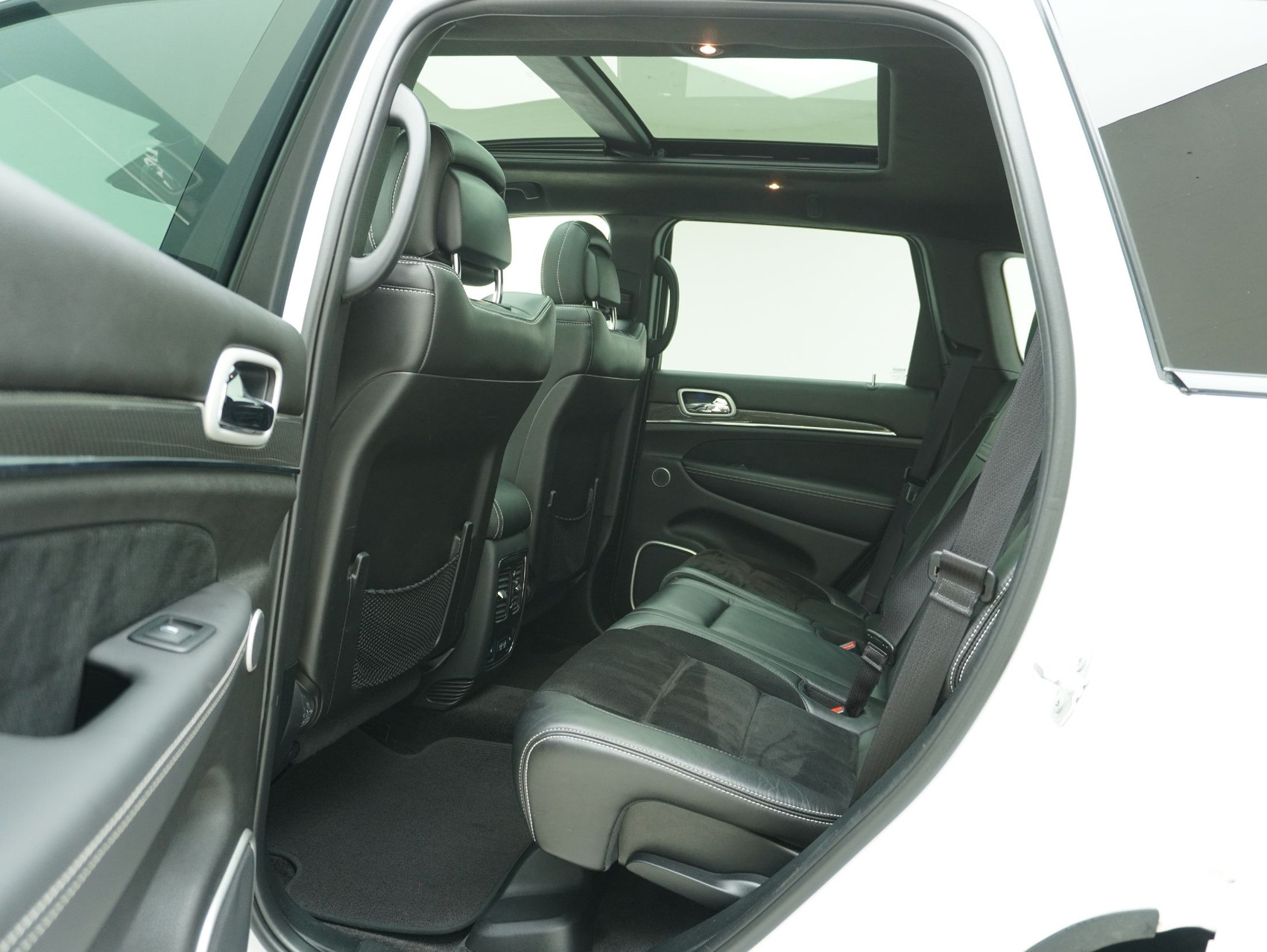 JEEP Grand Cherokee 6.4 V8 HEMI SRT8