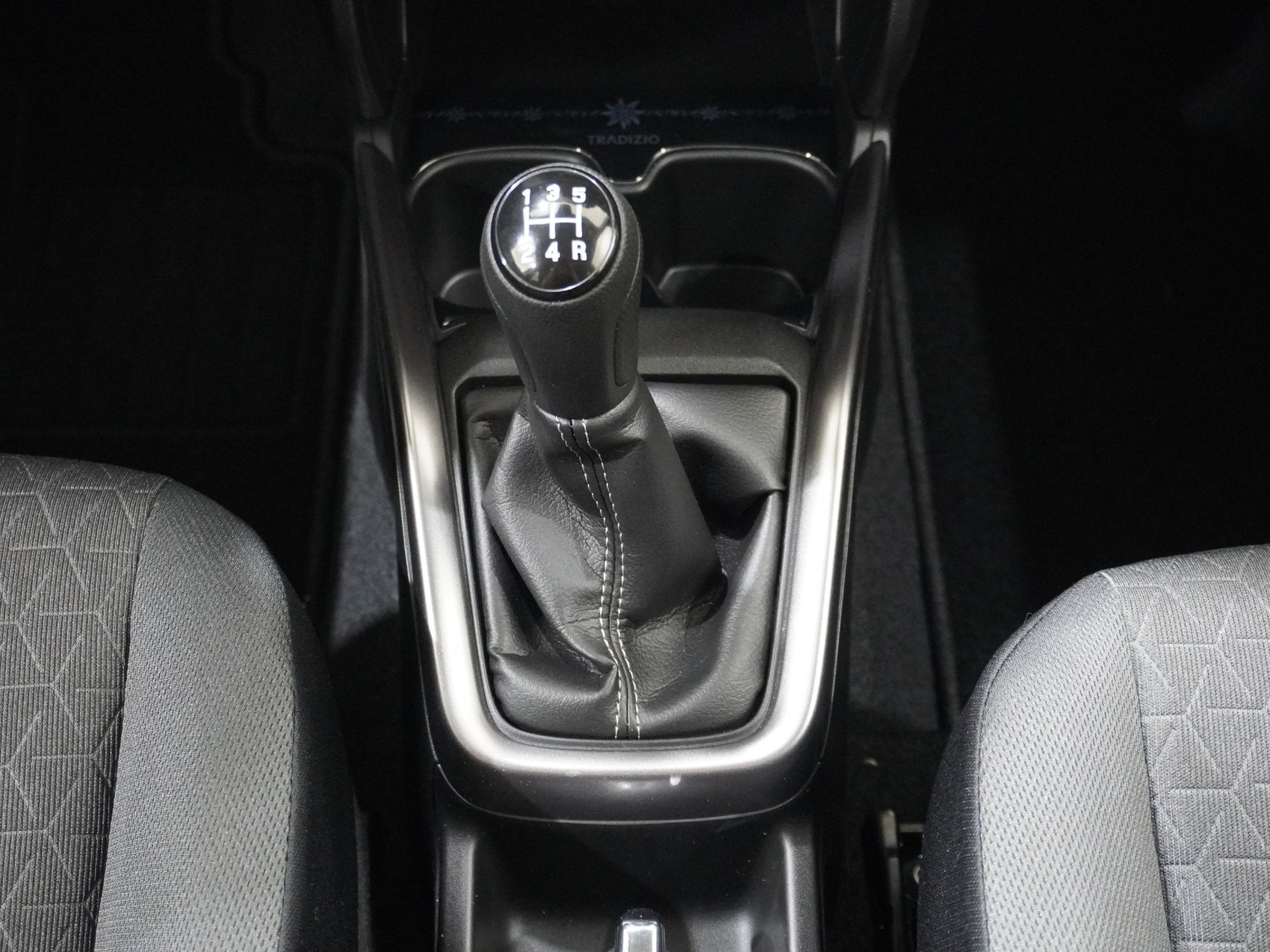 SUZUKI Swift 1.2 Tradizio Top Hybrid 4×4