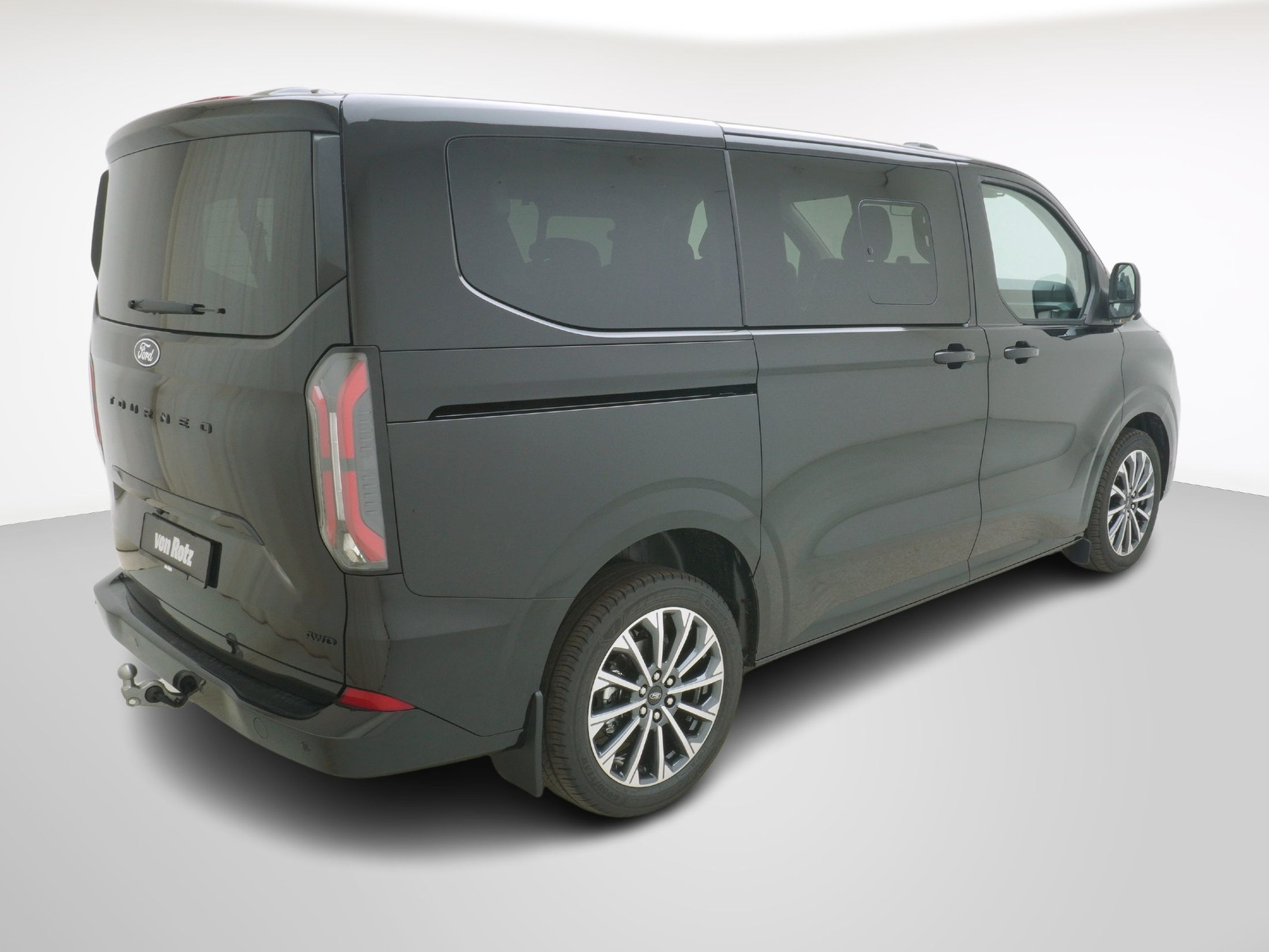 FORD Tourneo Custom 320 L1 2.0 TDCI 4×4 Titanium X