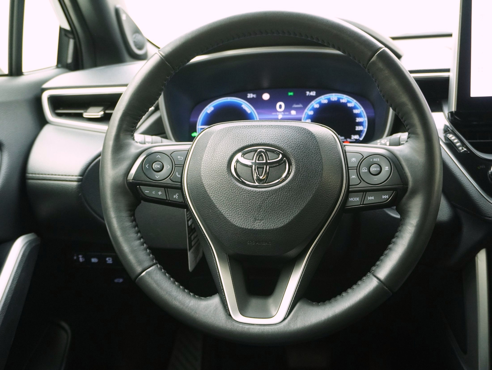 TOYOTA Corolla Cross 2.0 HSD Premium AWD-i