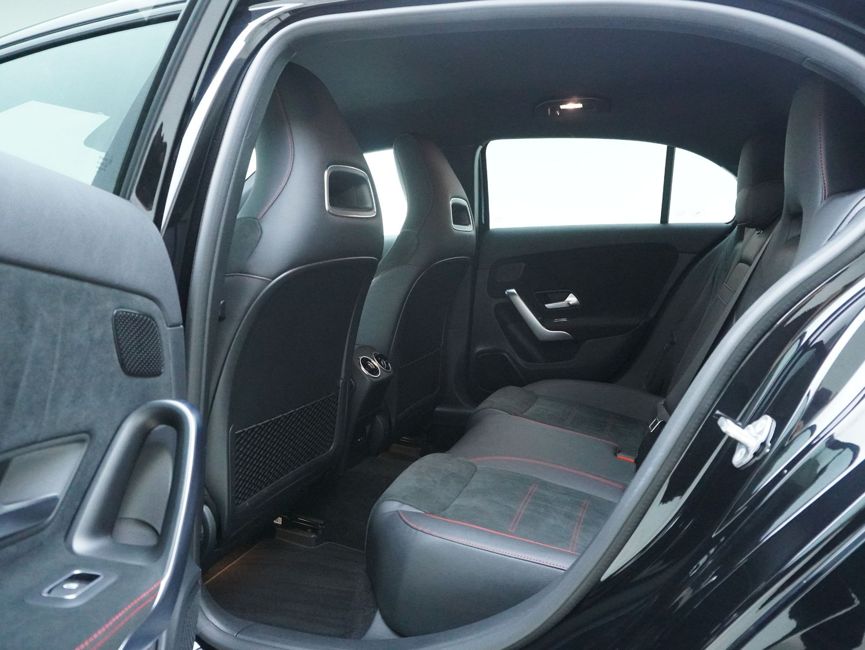 MERCEDES-BENZ A-Klasse A 250 e AMG Line