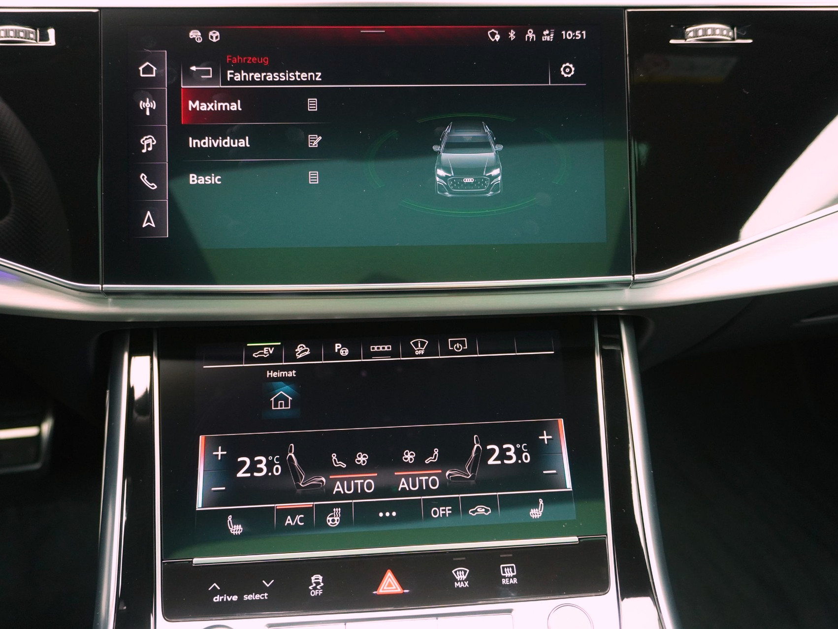 AUDI Q8 SUV 55 TFSI e S line quattro T-Tronic **Audi Werksgarantie bis 06/2030**