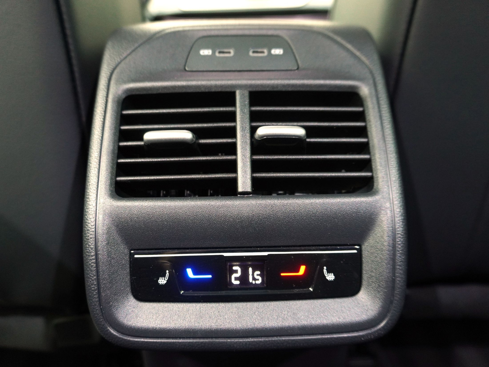 VW Passat Variant 1.5 TSI DSG Plug-in-Hybrid R-Line