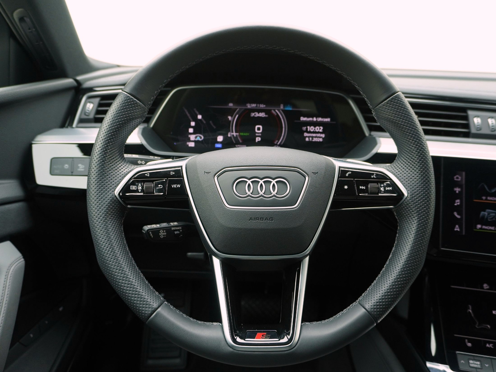 AUDI e-tron S quattro