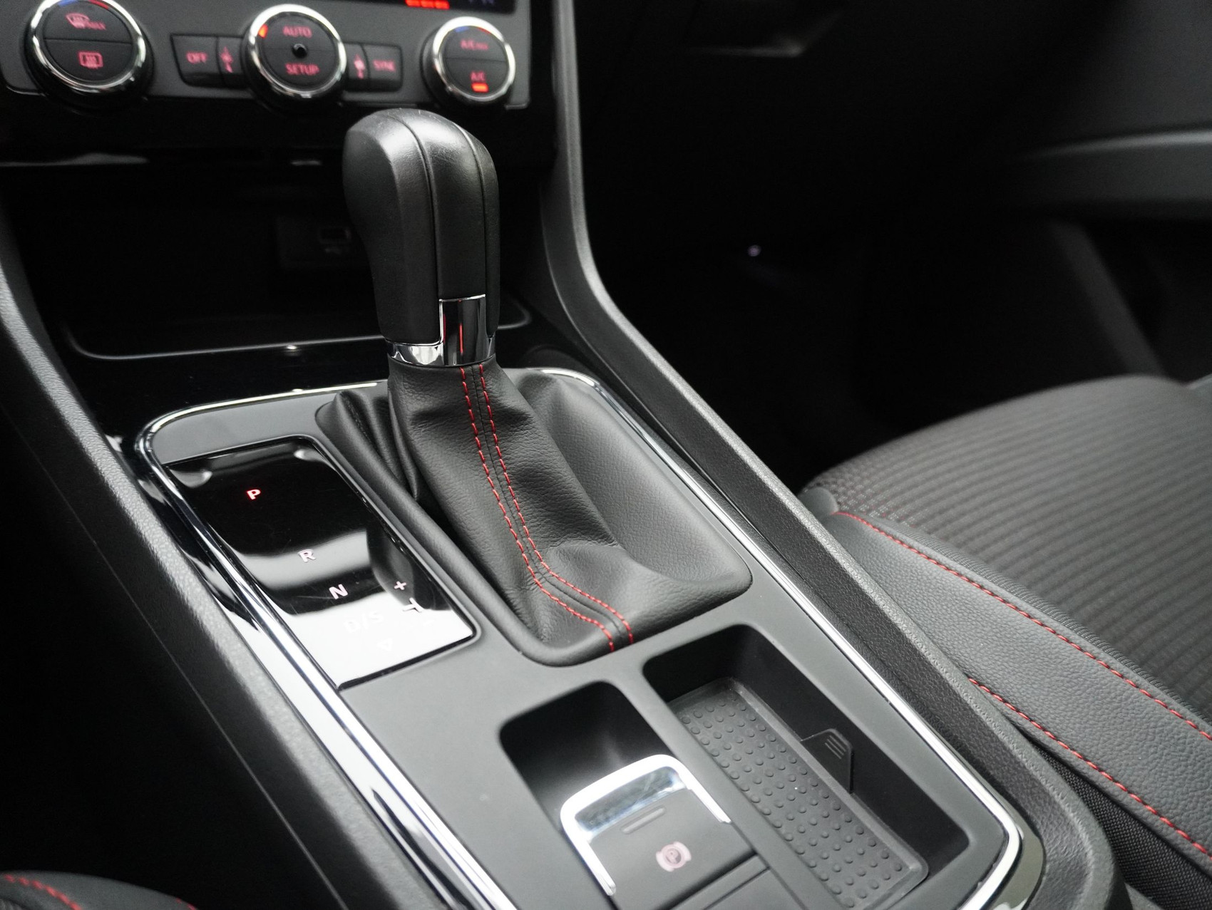 SEAT Leon ST 1.5 TSI DSG FR