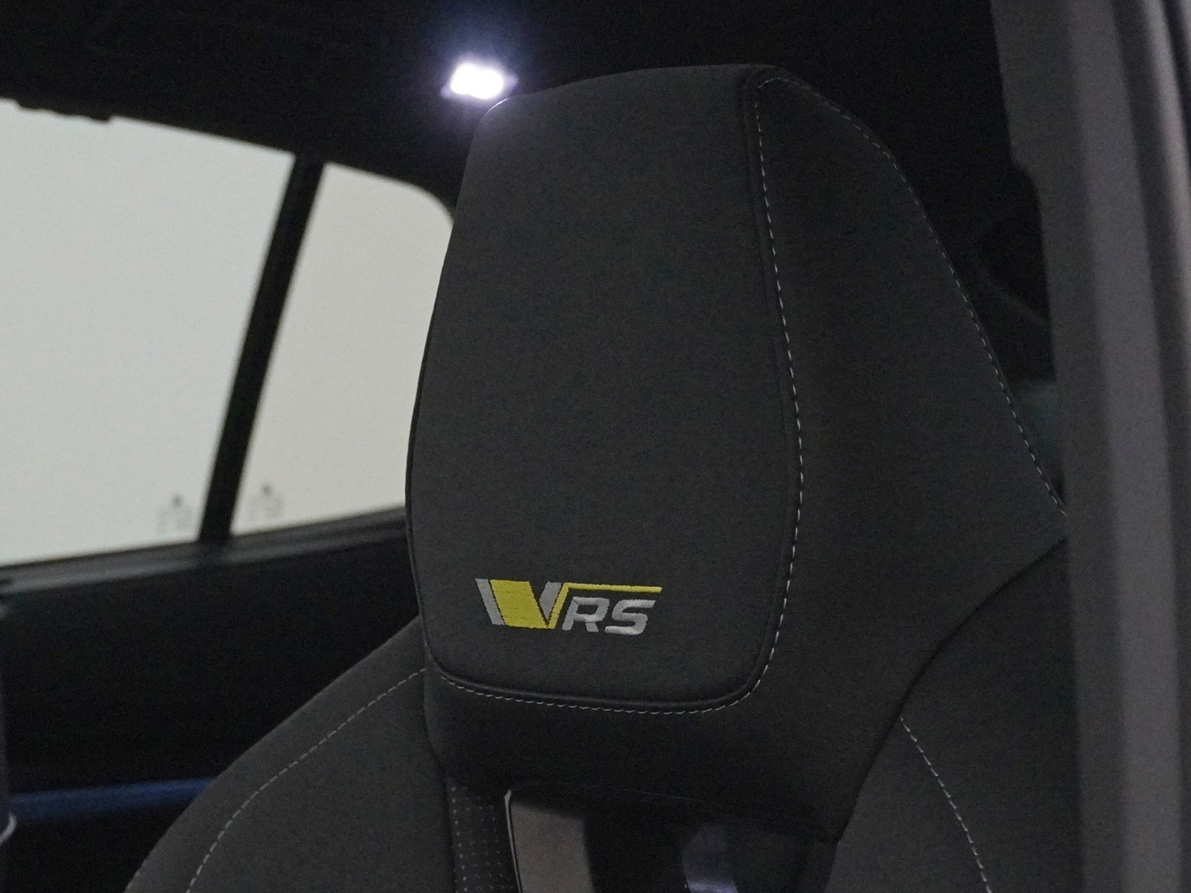 SKODA Enyaq iV Coupé RS MAXX 80 4×4 Suite