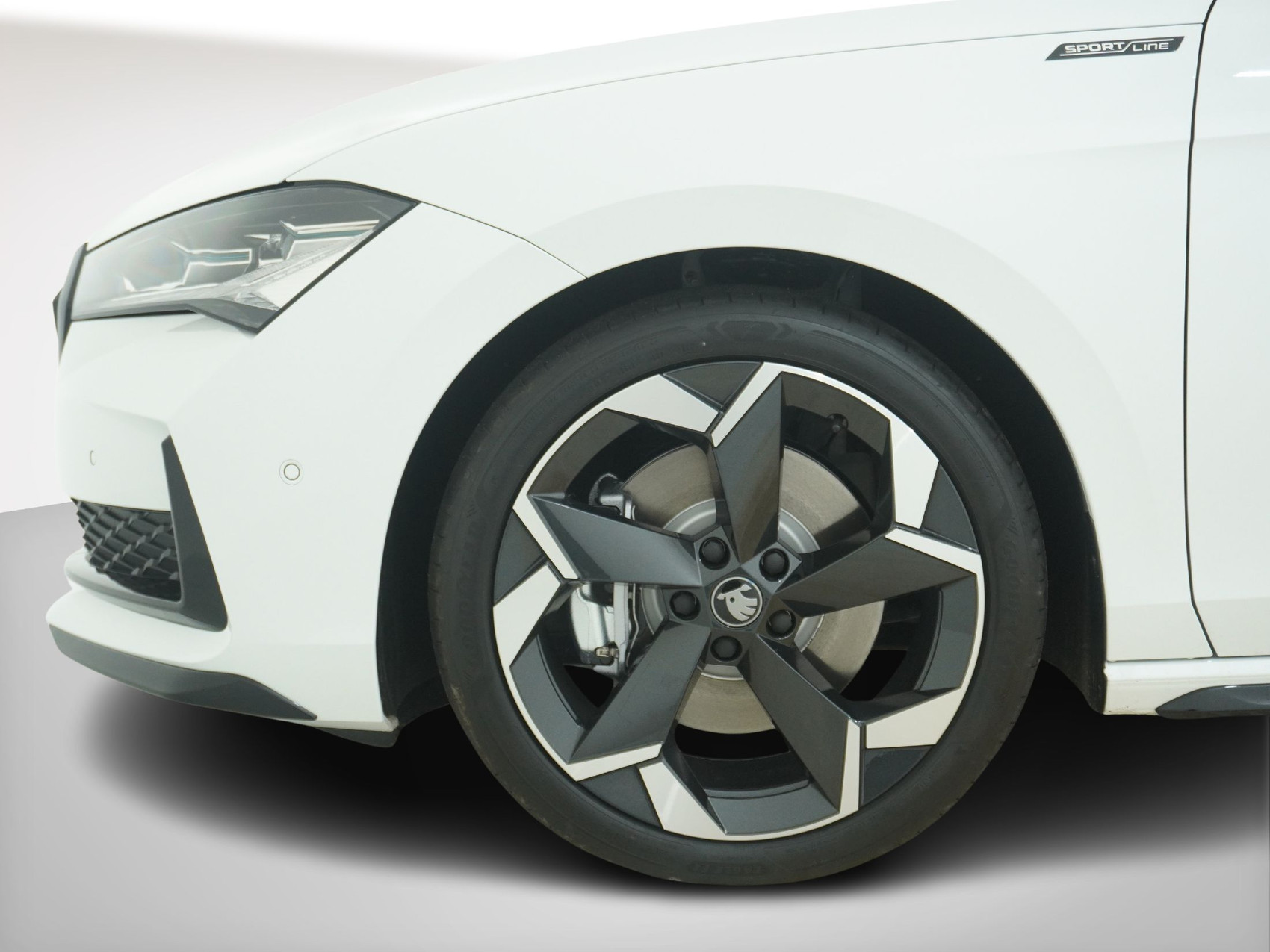 SKODA Superb 2.0 TSI Sportline 4×4 DSG