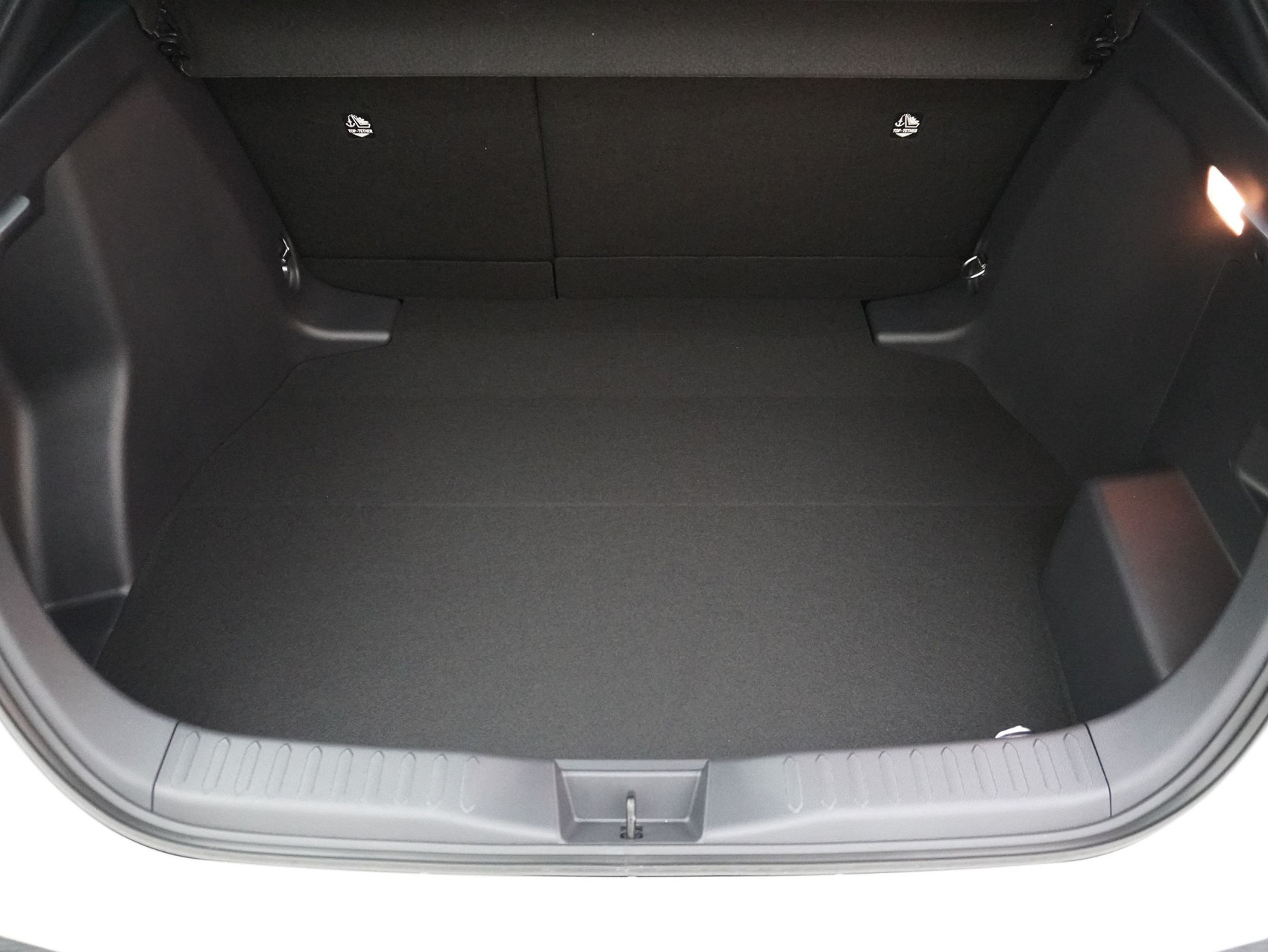 TOYOTA C-HR 2.0 HEV Trend 4×4 ** 360° Kamera **