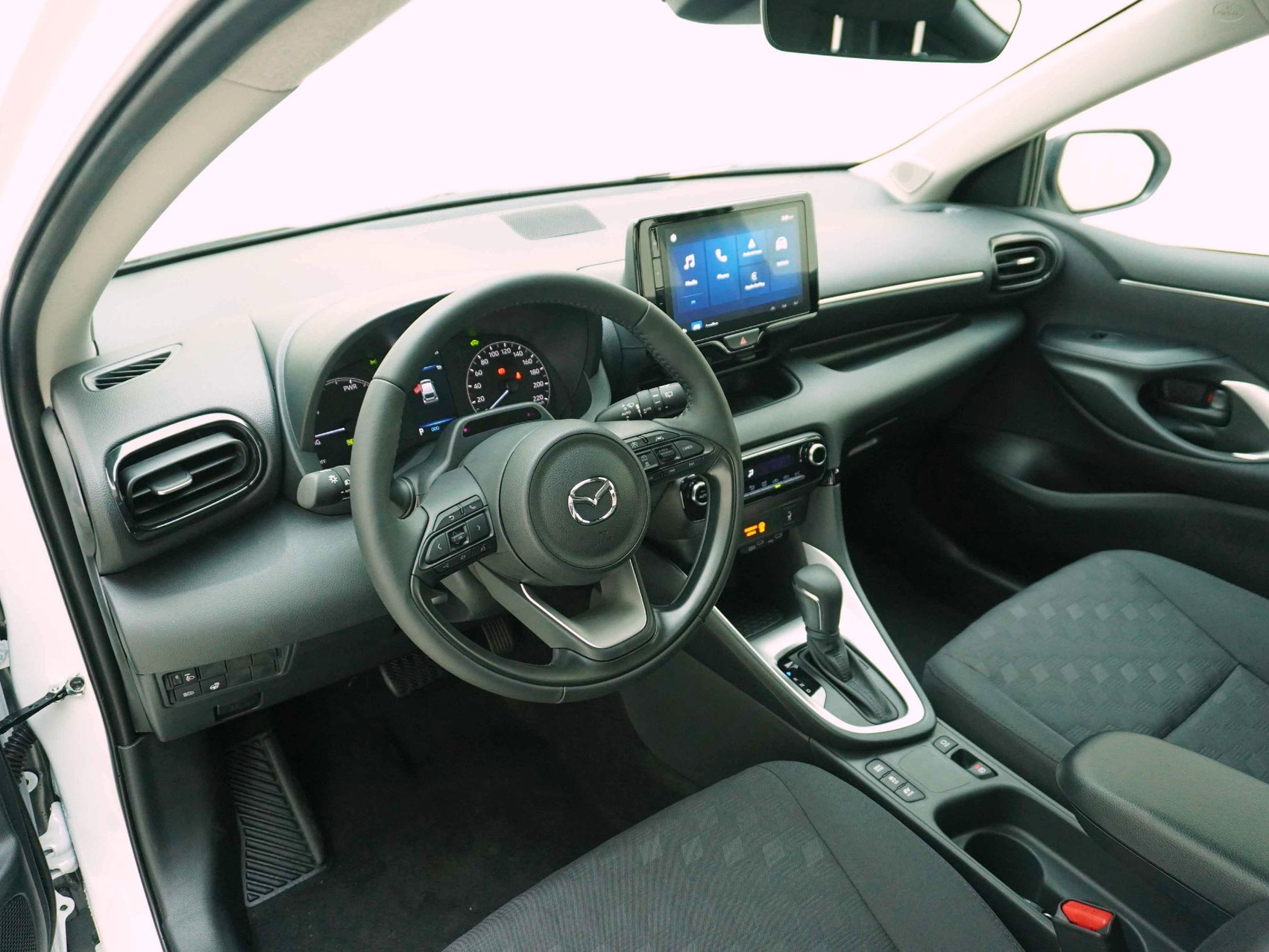 MAZDA 2 1.5 Hybrid Exclusive-Line