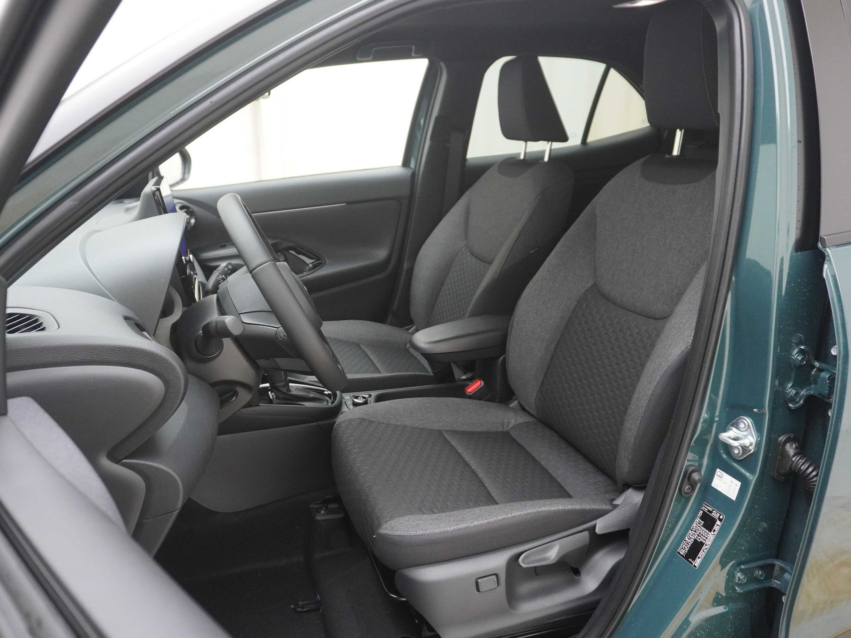 TOYOTA Yaris Cross 1.5 HSD Trend AWD-i ** 4×4 **