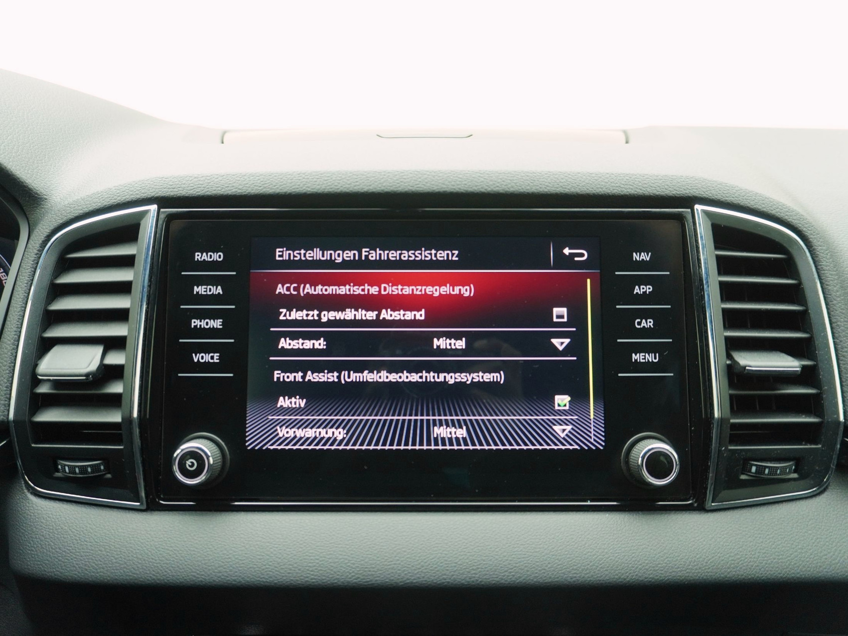 SKODA Karoq 2.0 TSI DSG Sport Line 4×4