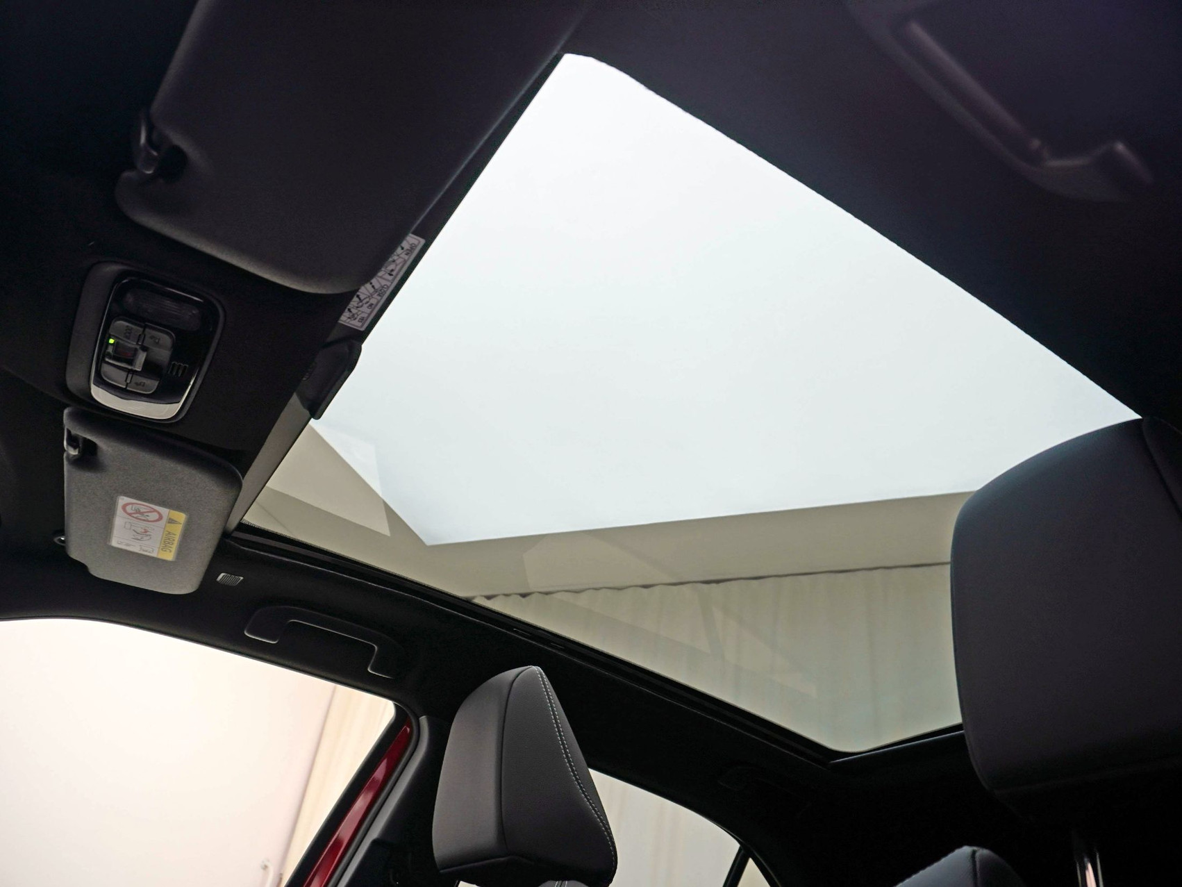 TOYOTA Yaris Cross 1.5 VVT-i HSD Premium AWD-i ** 360° Kamera **