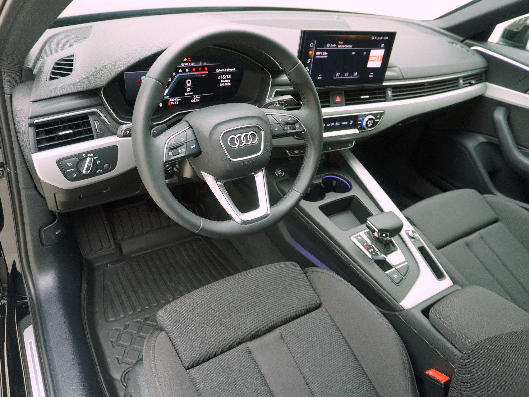 AUDI A4 40 TFSI S Line S-Tronic