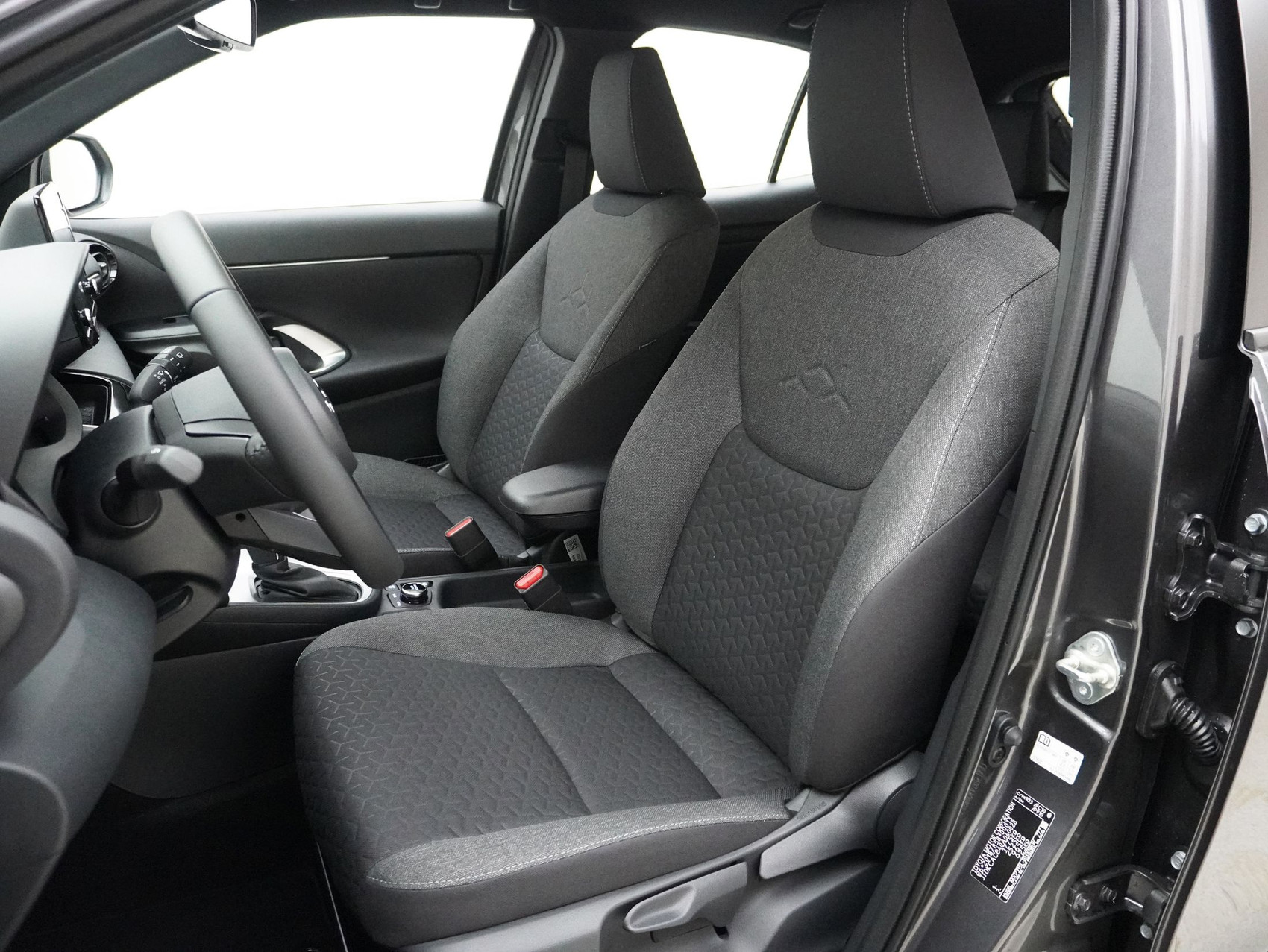 TOYOTA Yaris Cross 1.5 VVT-i HSD Trend AWD-i ** 4×4 **