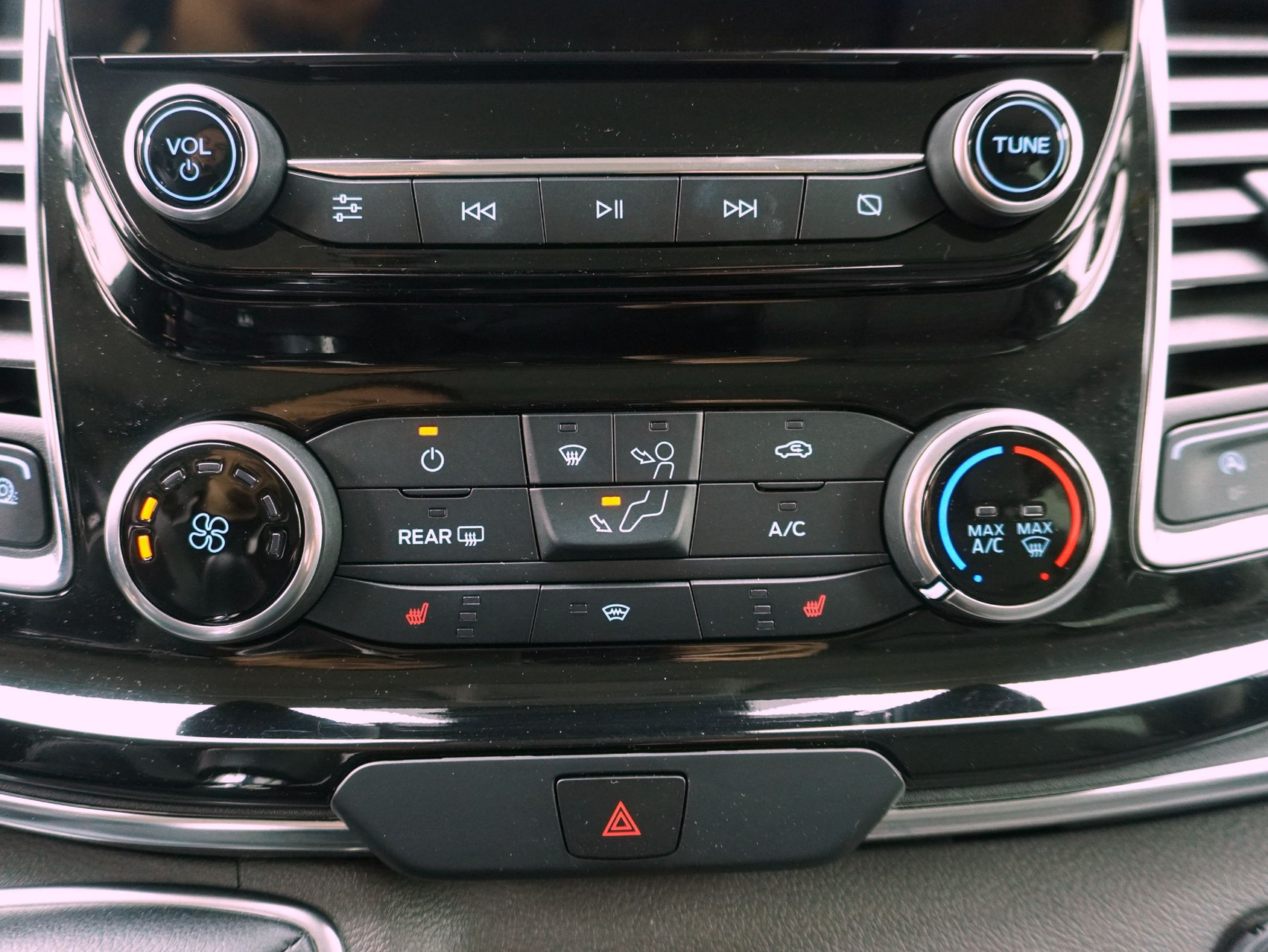 FORD Tourneo Custom 320 L1 MHEV Titanium