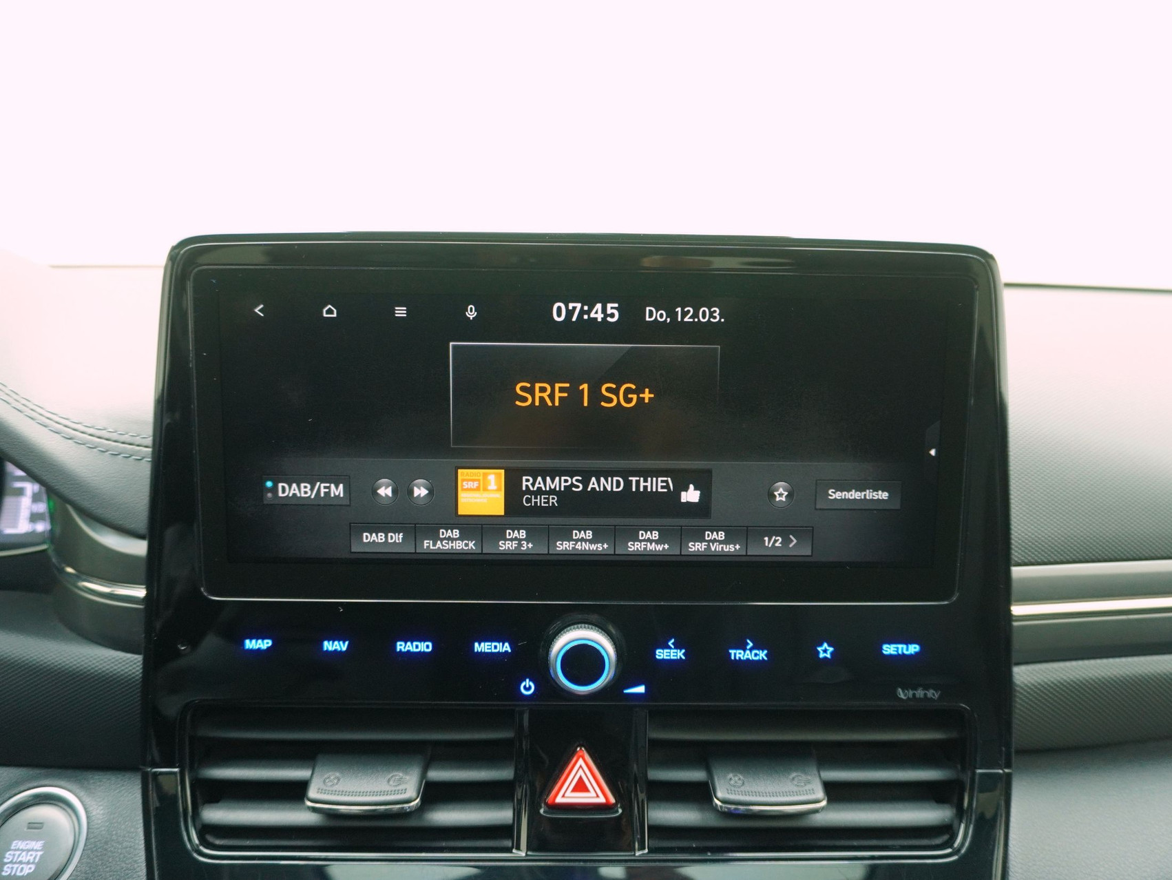 HYUNDAI Ioniq 1.6 GDi PiH Launch Plus