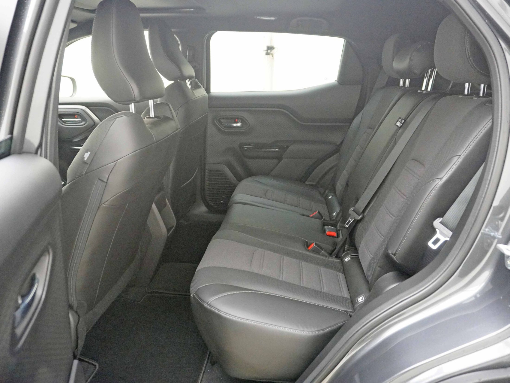 SUZUKI e Vitara Compact Top 4×4