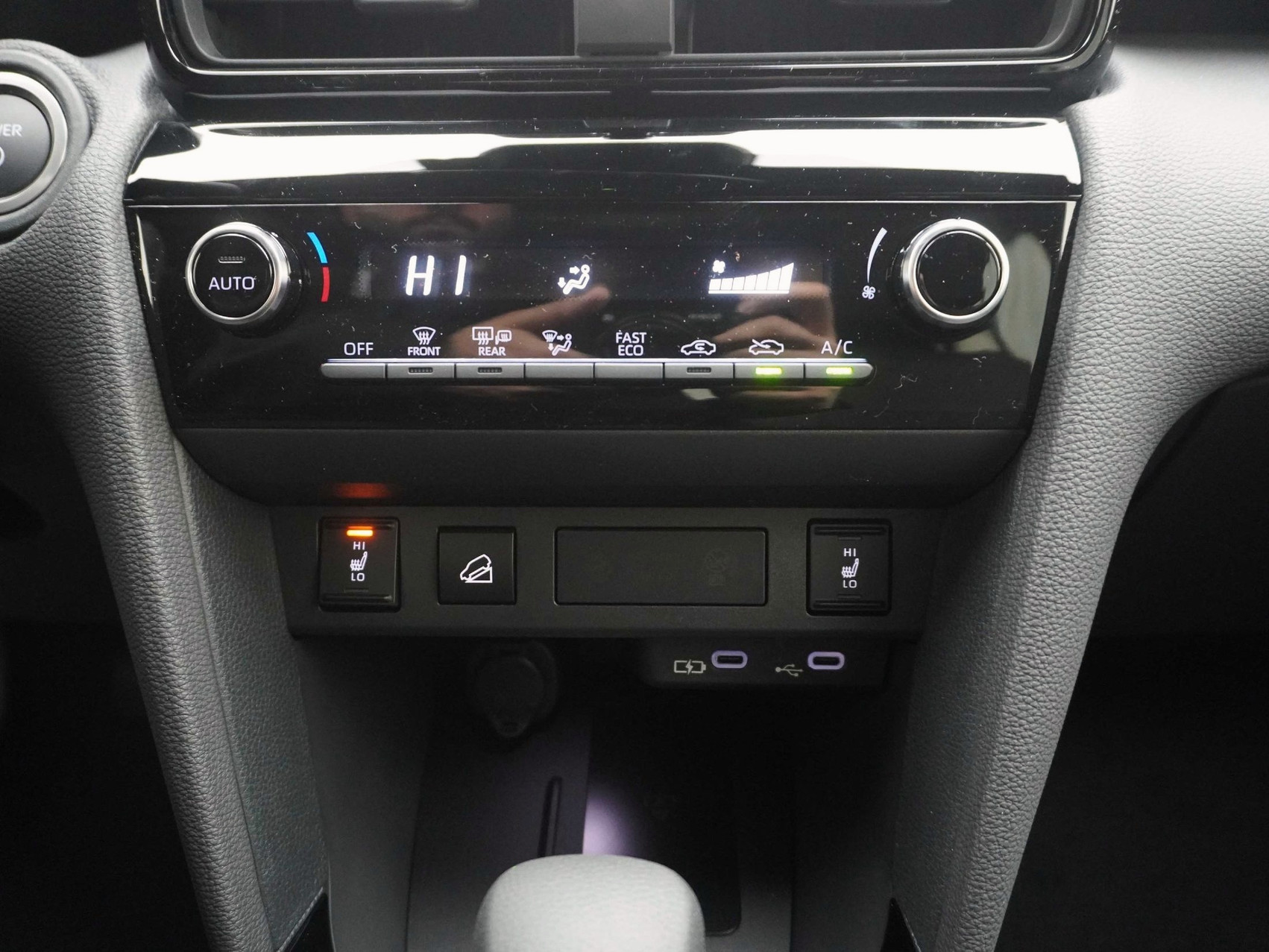 TOYOTA Yaris Cross 1.5 HSD Trend AWD-i ** 4×4 **