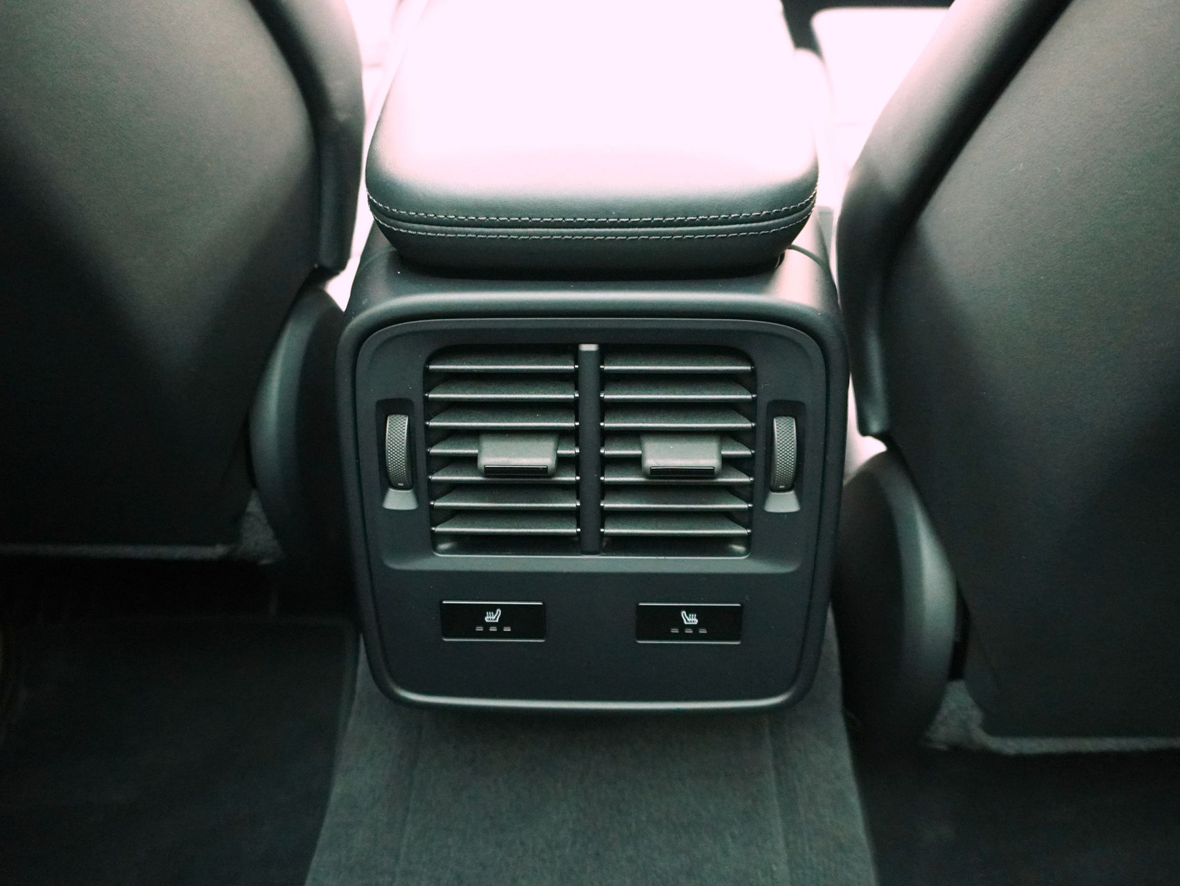 PORSCHE Taycan Turbo