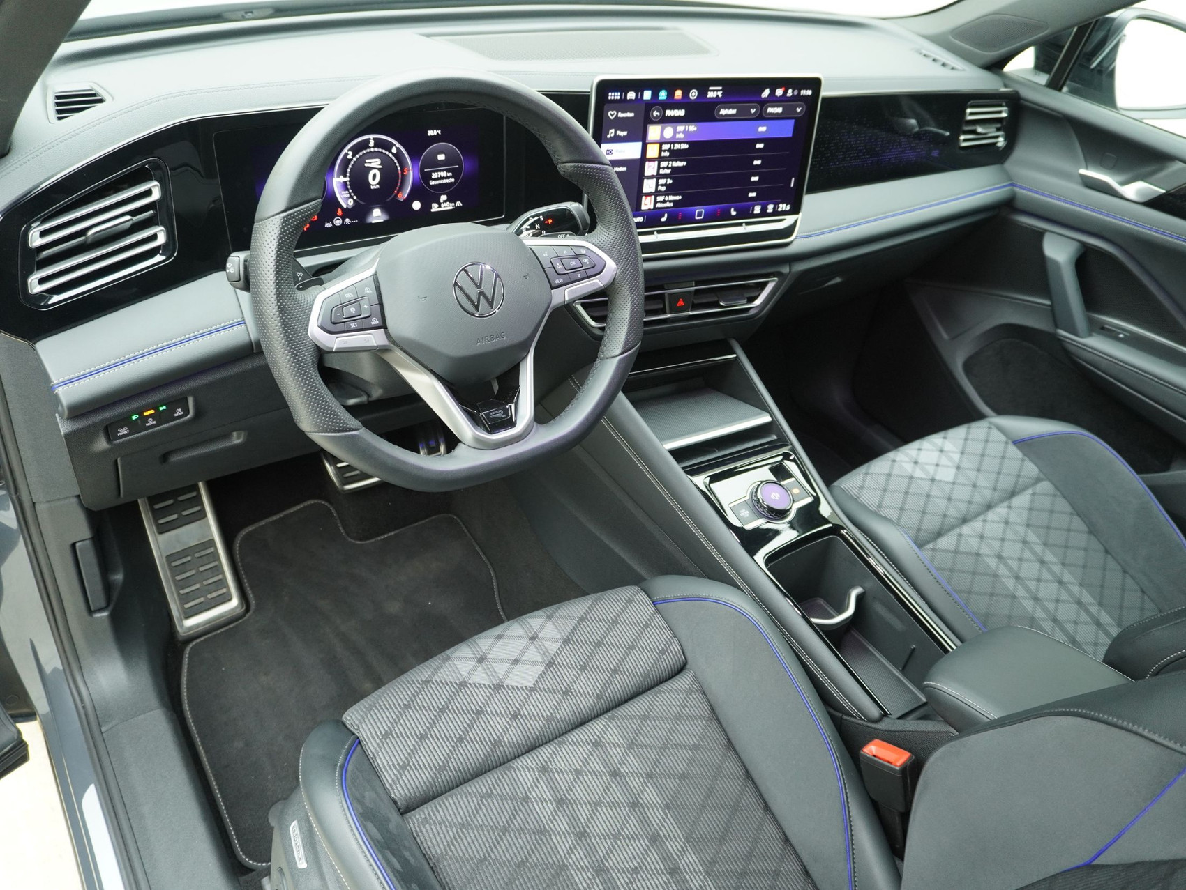 VW Tiguan 2.0 TDI DSG R-Line Black Style 4Motion (2025)