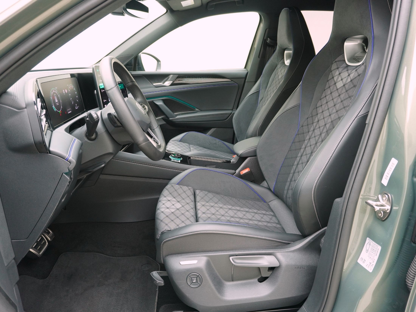 VW Tiguan 2.0 TSI DSG R-Line Black Style 4Motion (2025)