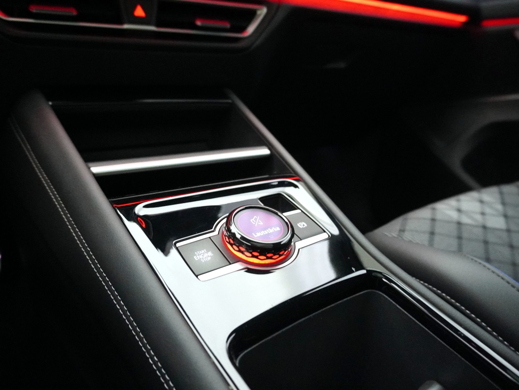 VW Tiguan 2.0 TSI DSG R-Line Black Style 4Motion (2025)