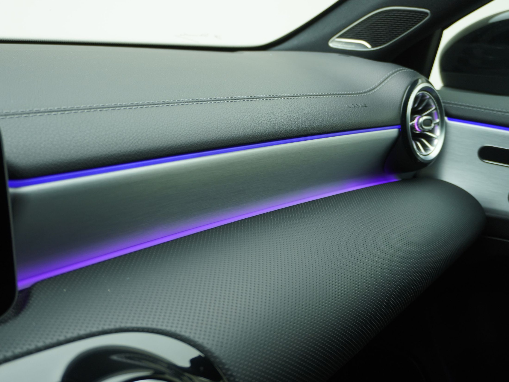 MERCEDES-BENZ A-Klasse A 250 AMG Line