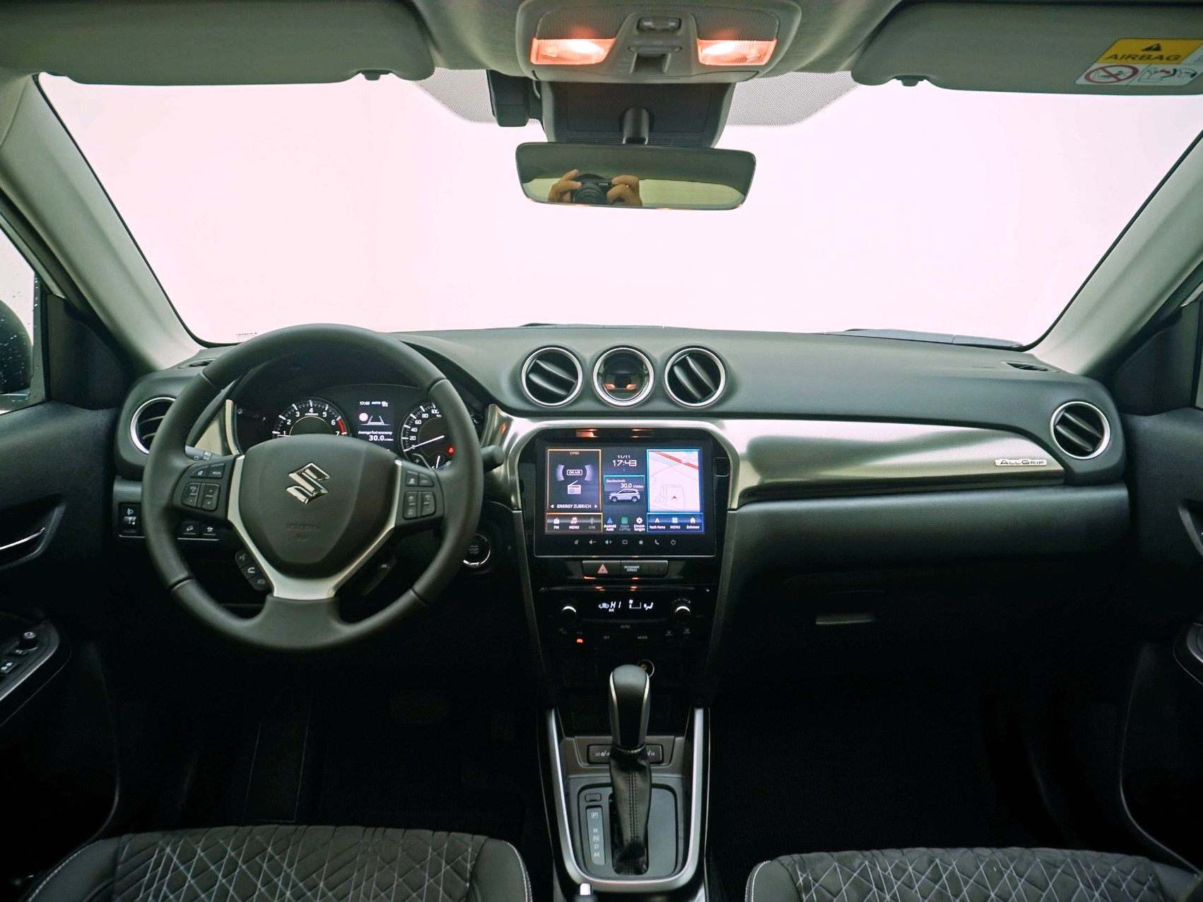 SUZUKI Vitara 1.4 T Compact Top Hybrid 4×4