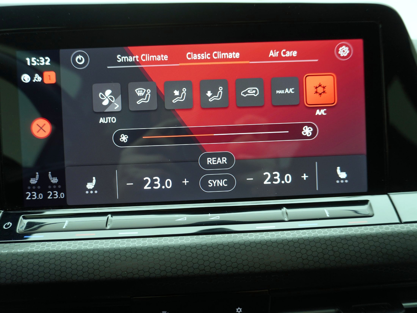 VW Golf 8 2.0 TDI DSG GTD Black Style