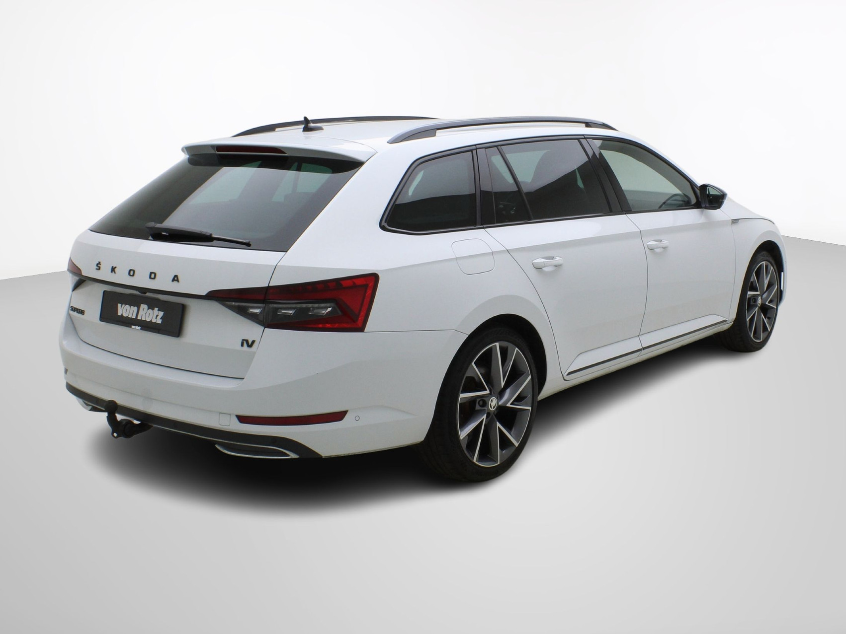 SKODA Superb Combi 1.4 TSI DSG PHEV Sport Line