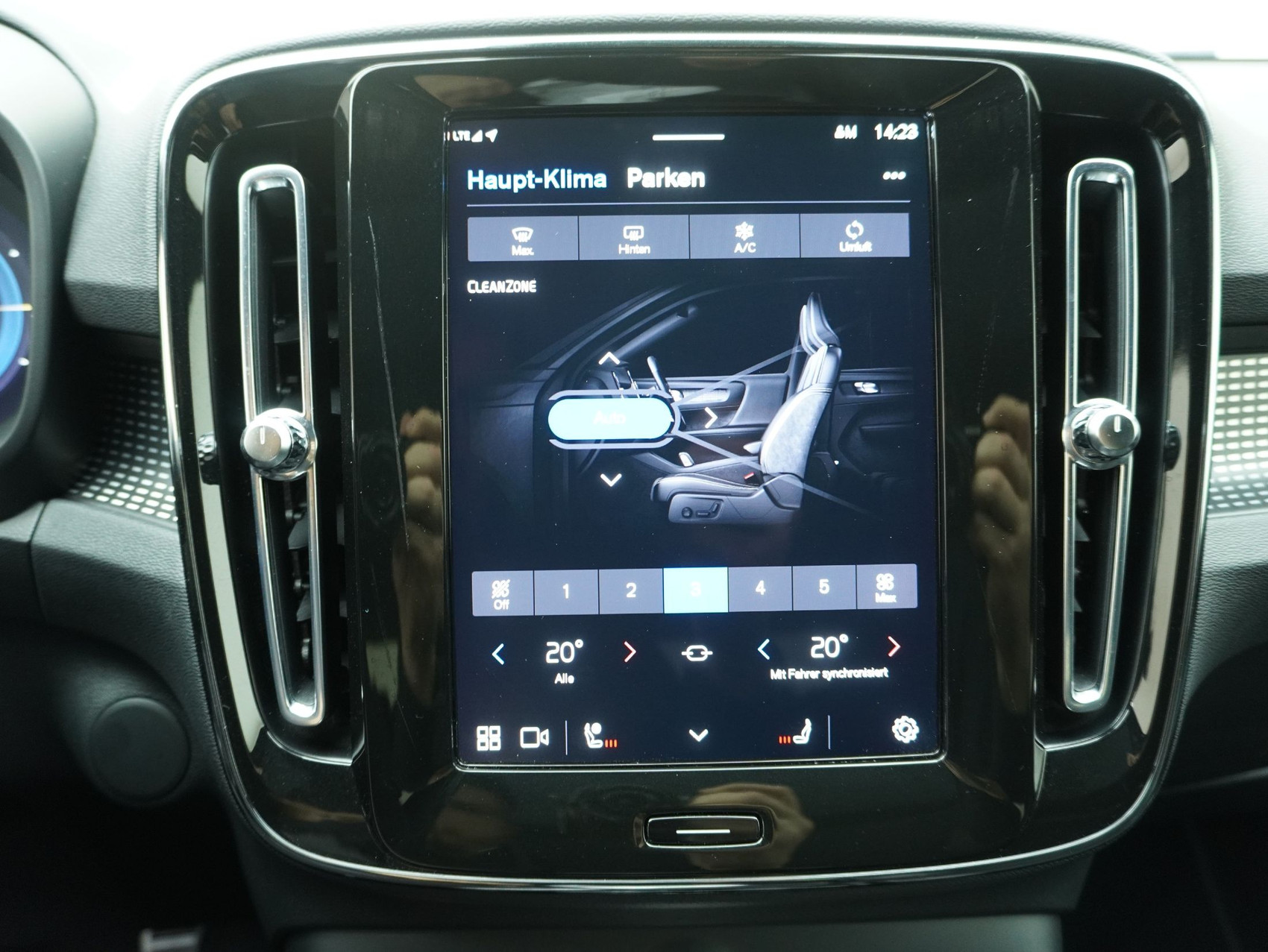 VOLVO XC40 P8 Twin Pro AWD