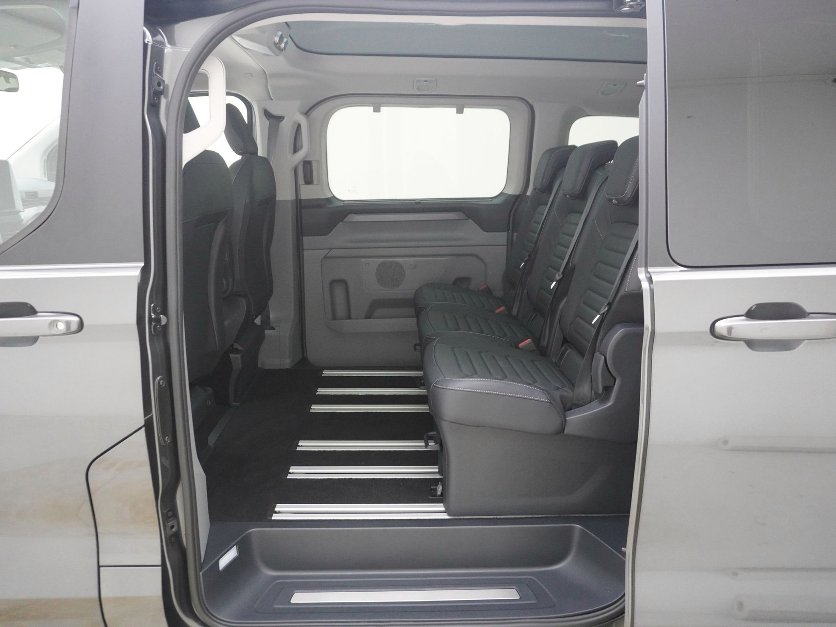 FORD Tourneo Custom 320 L1 2.0 TDCI 4×4 Titanium X