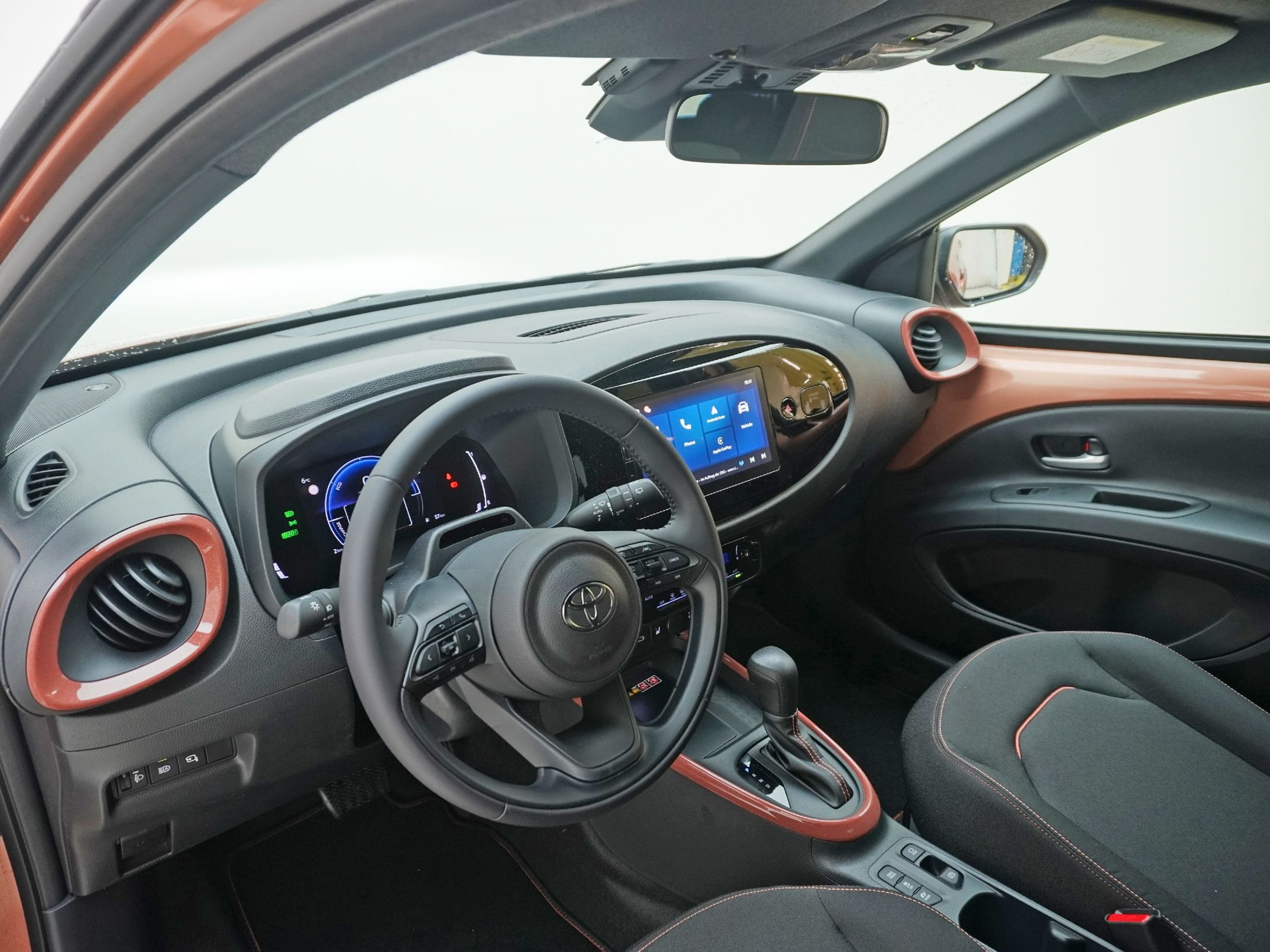 TOYOTA Aygo X 1.5 VVT-i HSD Trend ** Hybrid **