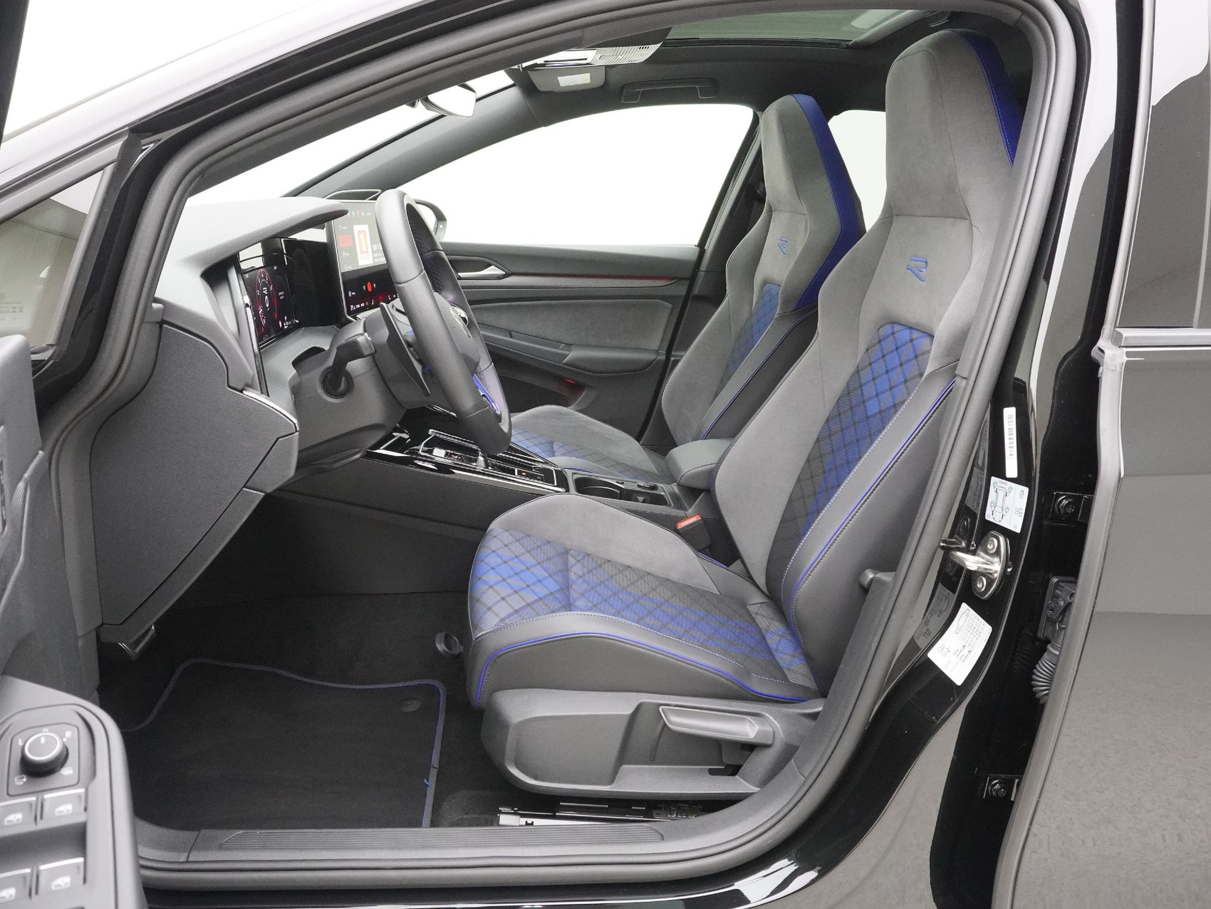 VW Golf 8.5 2.0 TSI DSG R Black Edition 4Motion (2025)