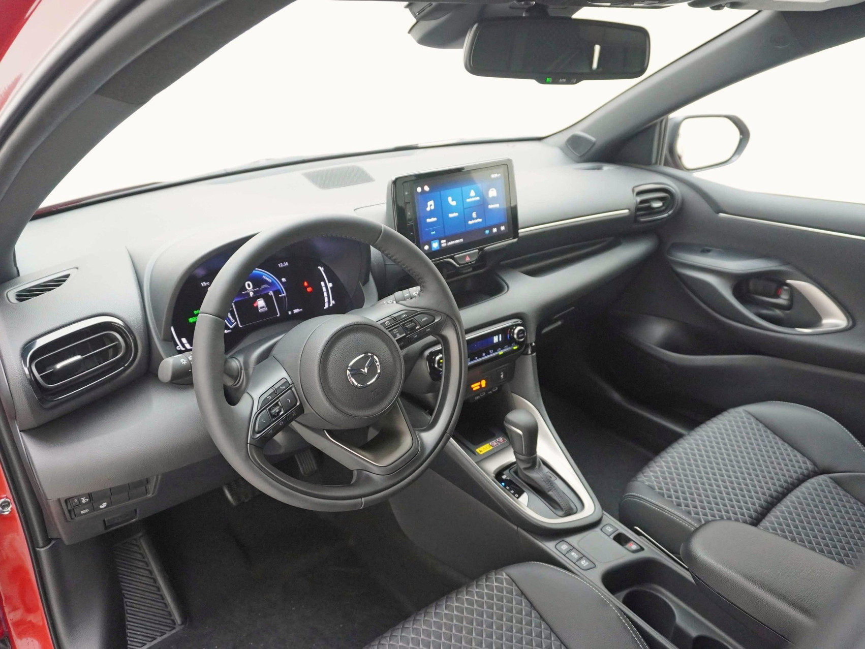 MAZDA 2 1.5 Hybrid Homura