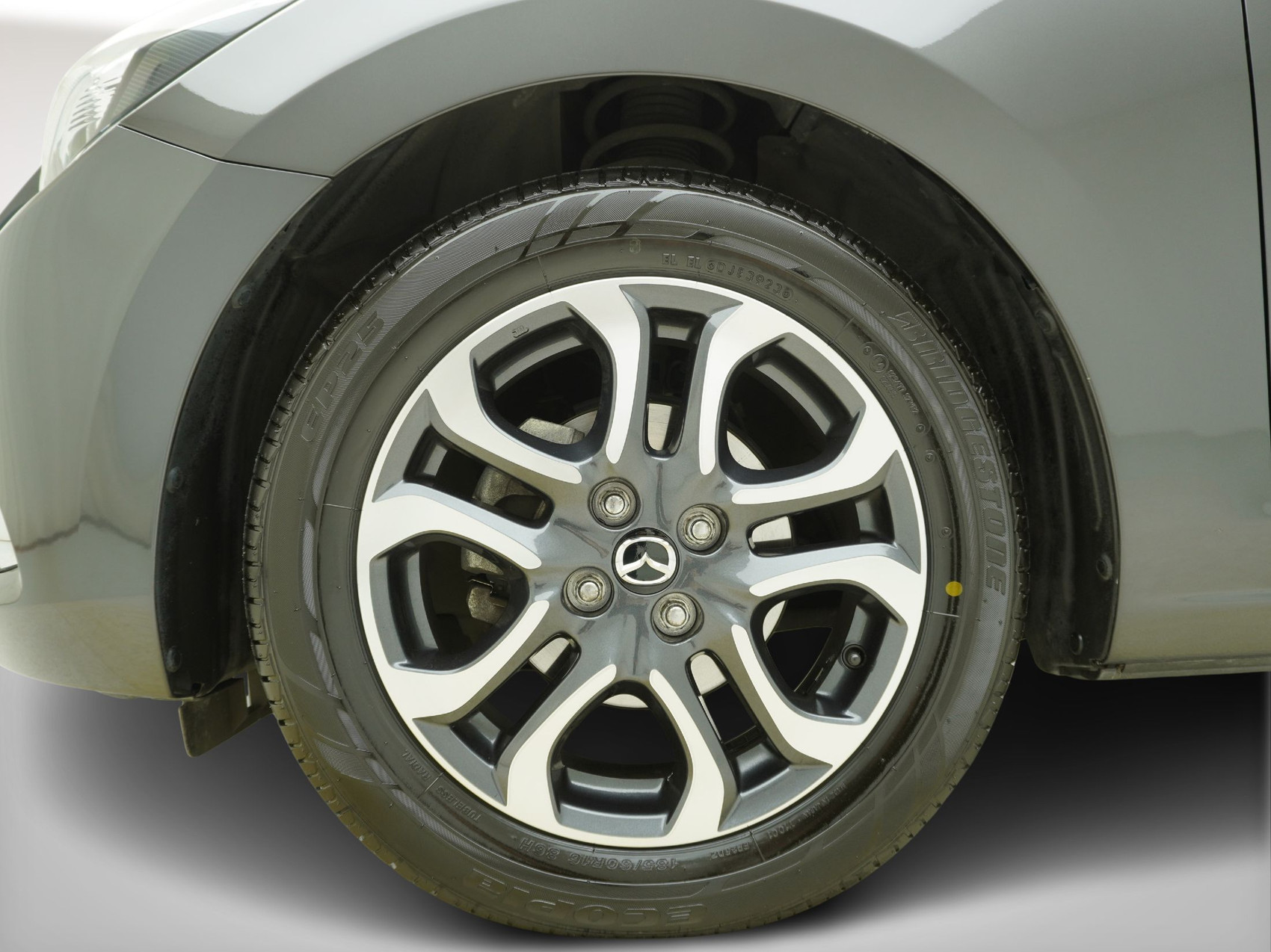 MAZDA 2 1.5 Revolution