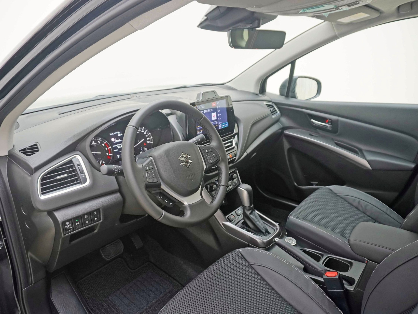 SUZUKI S-Cross 1.4 T Compact Top Hybrid 4×4