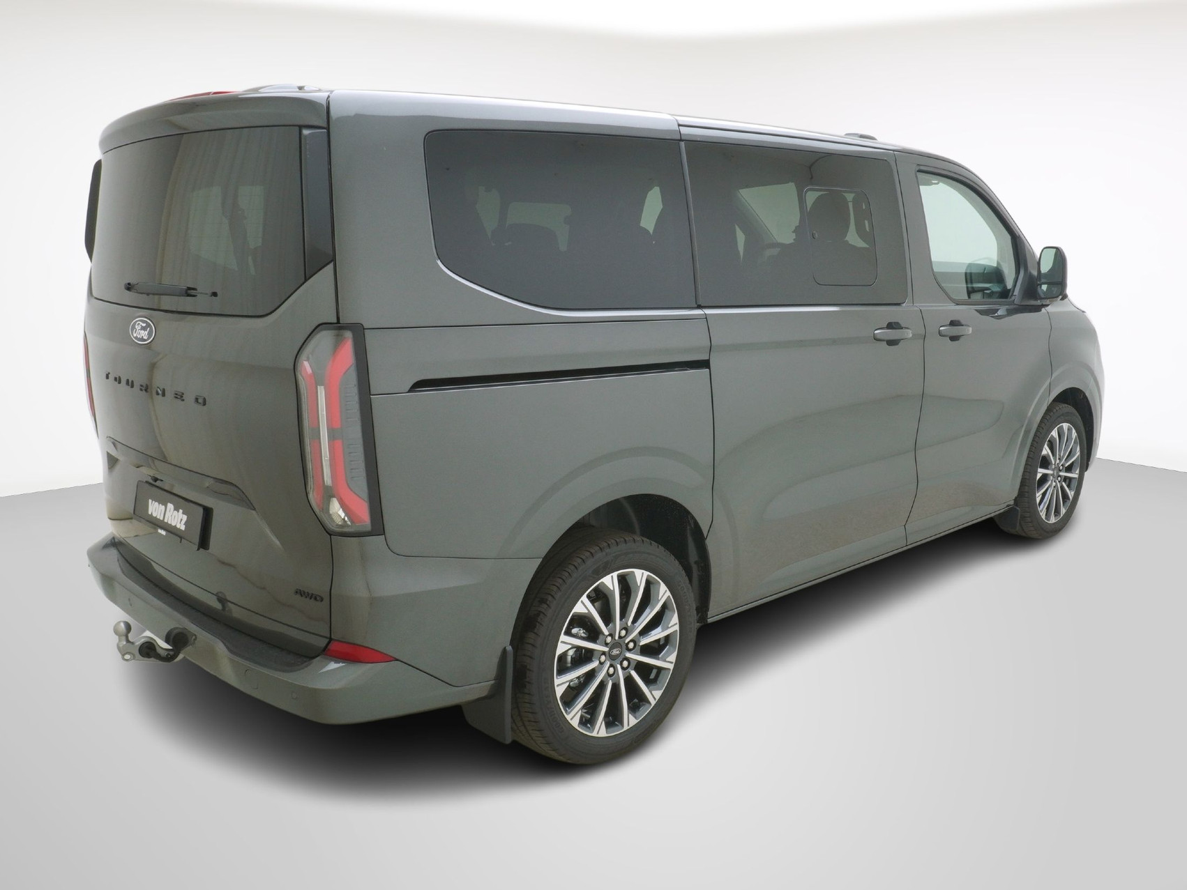 FORD Tourneo Custom 320 L1 2.0 TDCI 4×4 Titanium X