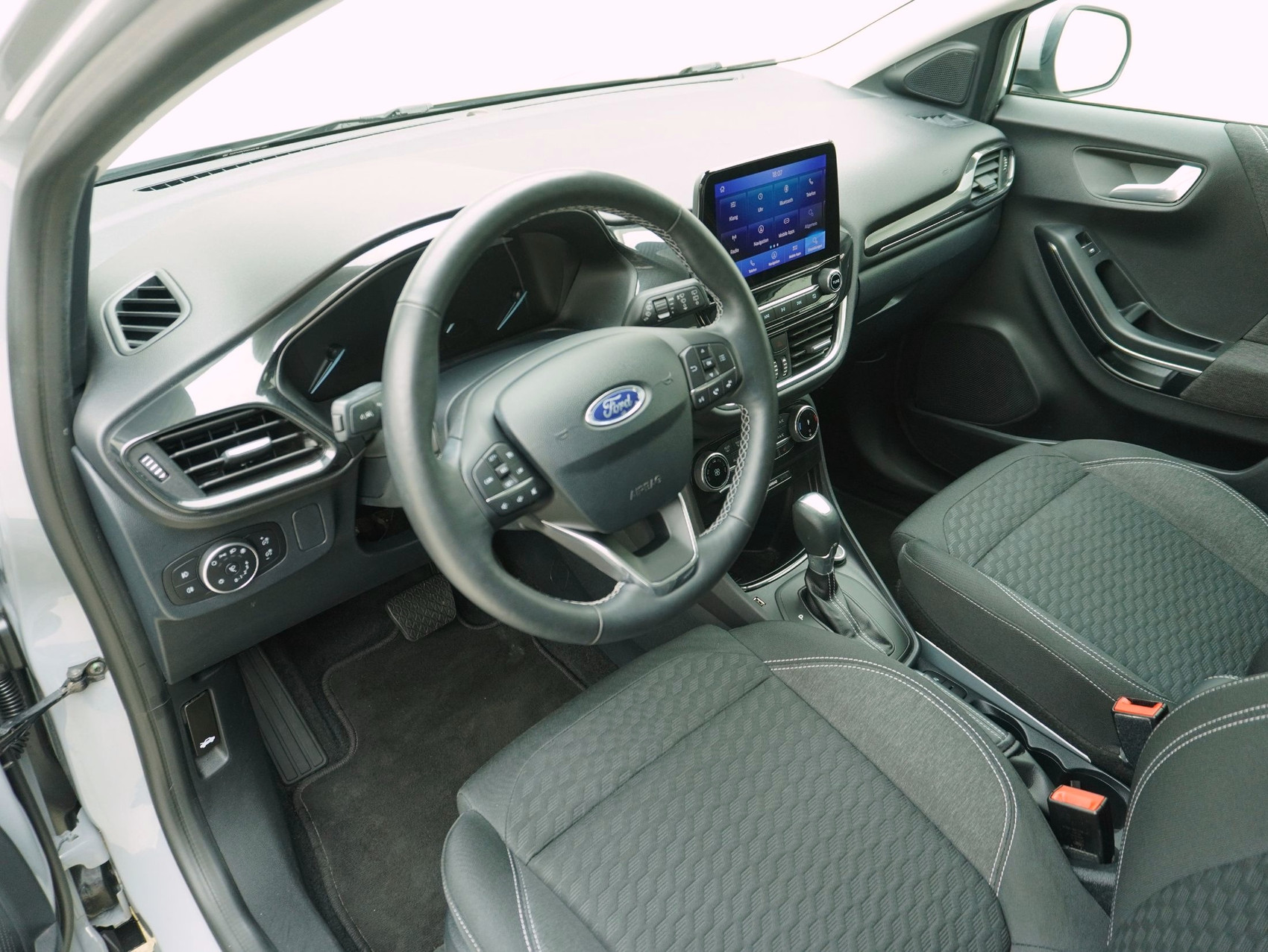 FORD Puma 1.0 EcoB Titanium