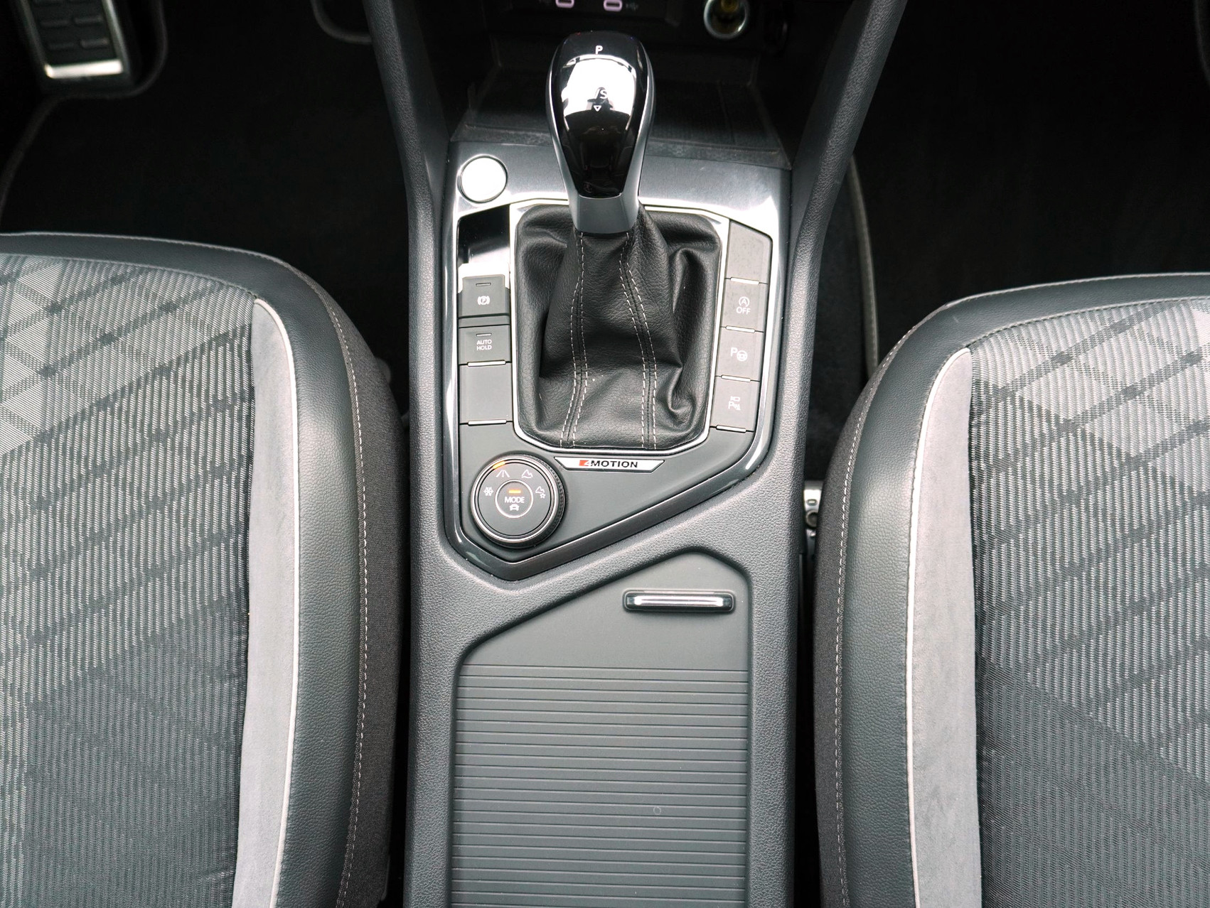 VW Tiguan Allspace 2.0 TSI DSG R-Line Black Style 4Motion