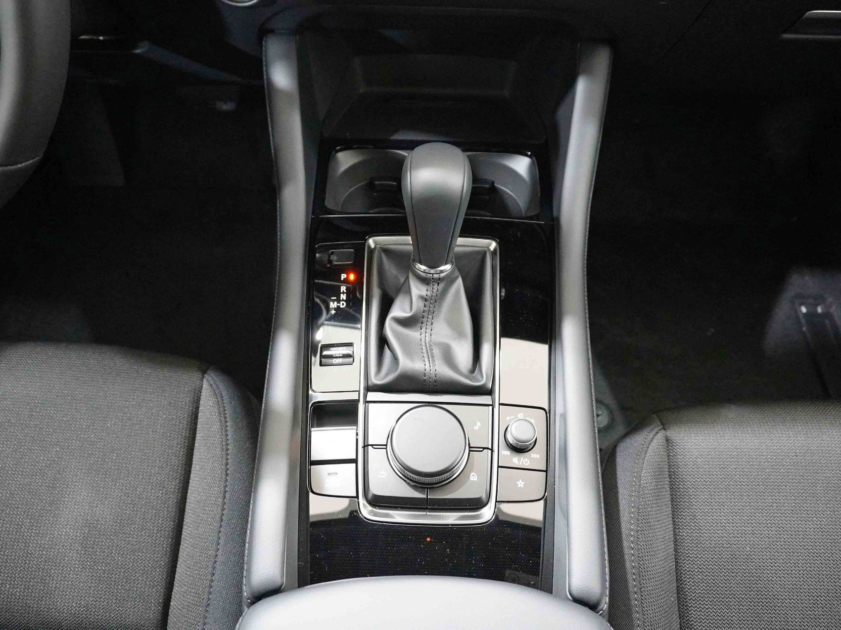 MAZDA 3 Hatchback 2.0 186 Exclusive-Line