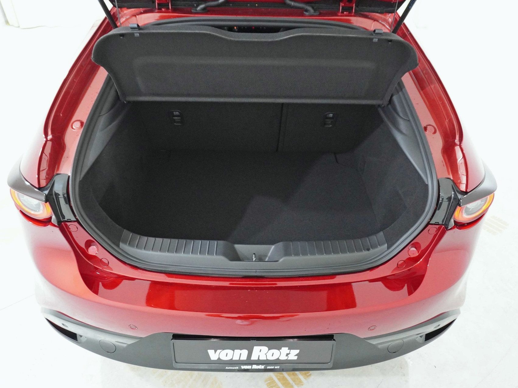 MAZDA 3 Hatchback 2.0 186 Exclusive-Line