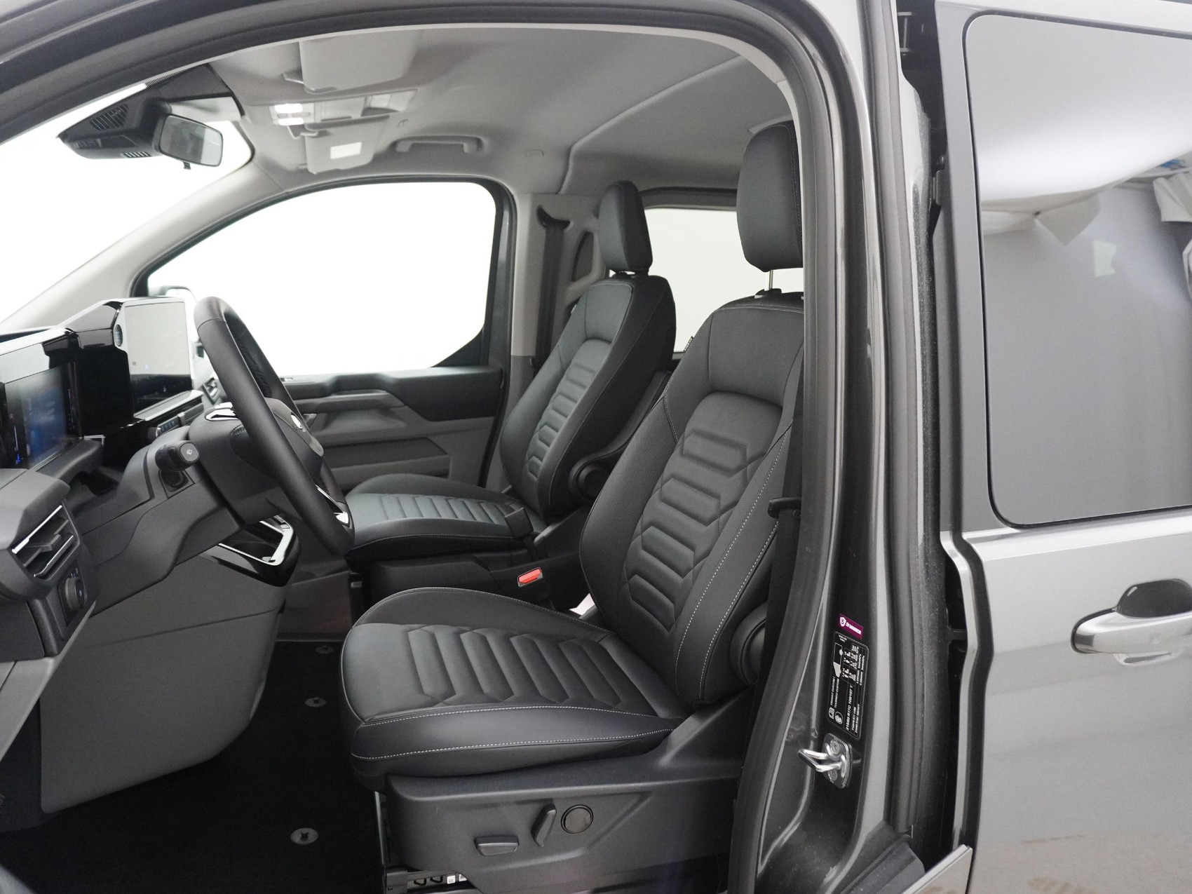 FORD Tourneo Custom 320 L1 2.0 TDCI 4×4 Titanium