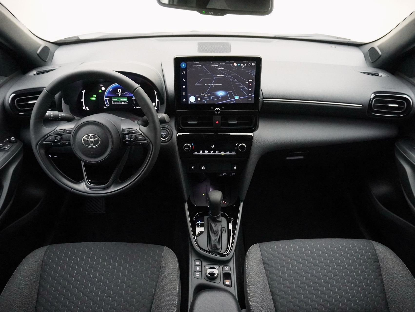 TOYOTA Yaris Cross 1.5 VVT-i HSD Trend AWD-i ** 4×4 ** inkl. 8-Fachbereifung **